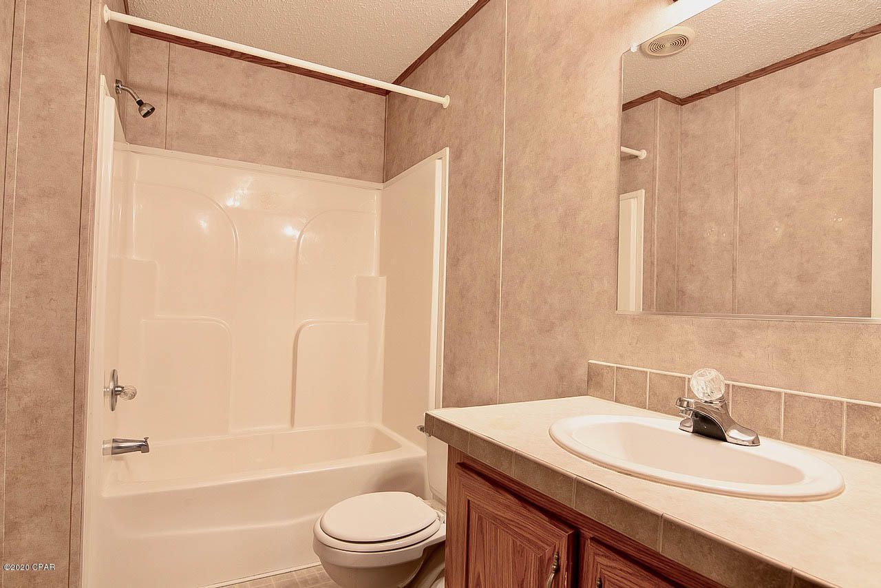 White Western Springs Unit 1 - Residential