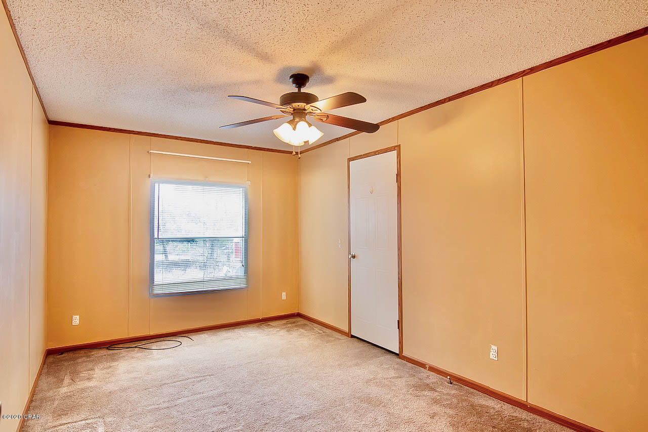 White Western Springs Unit 1 - Residential