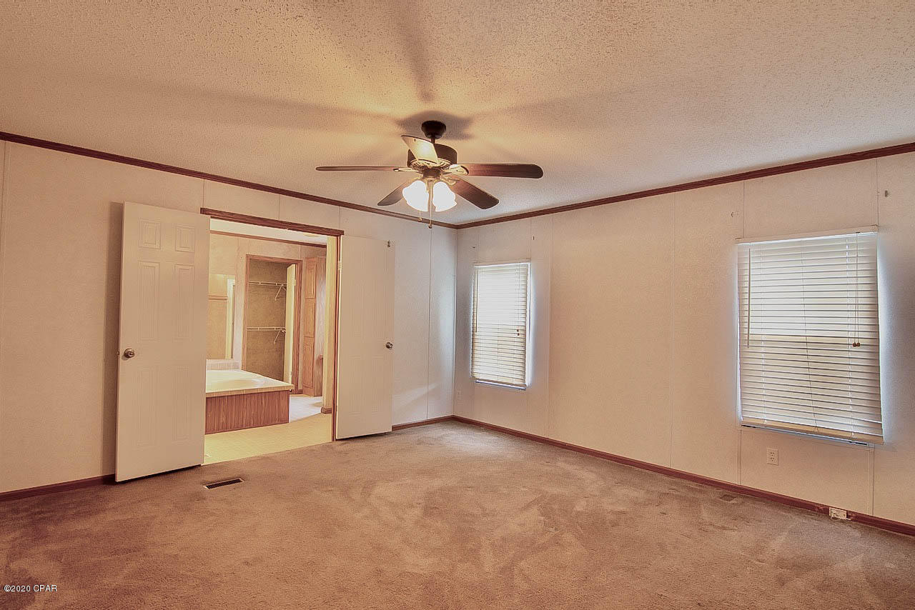 White Western Springs Unit 1 - Residential