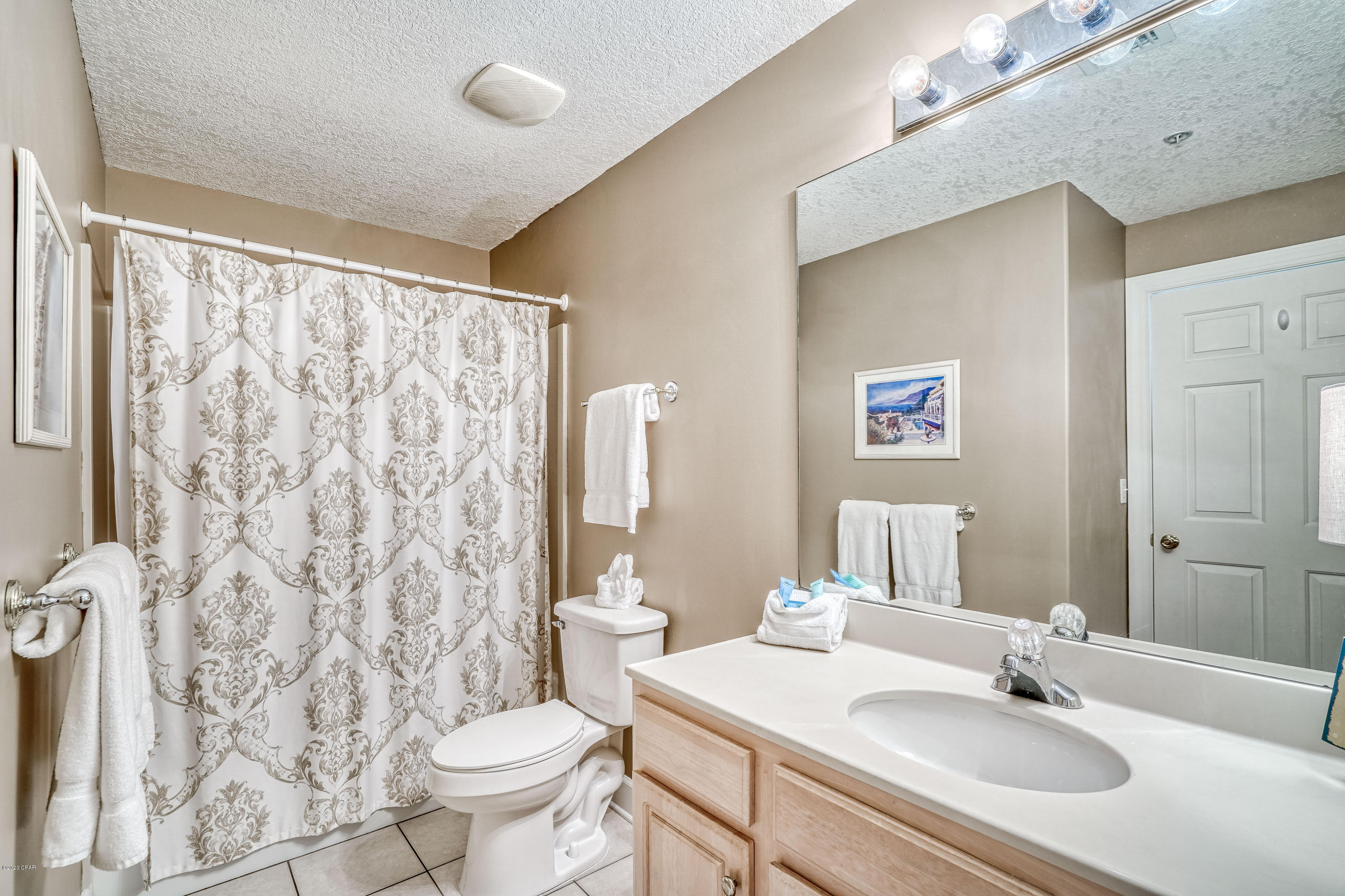 Twin Palms Resort - Residential