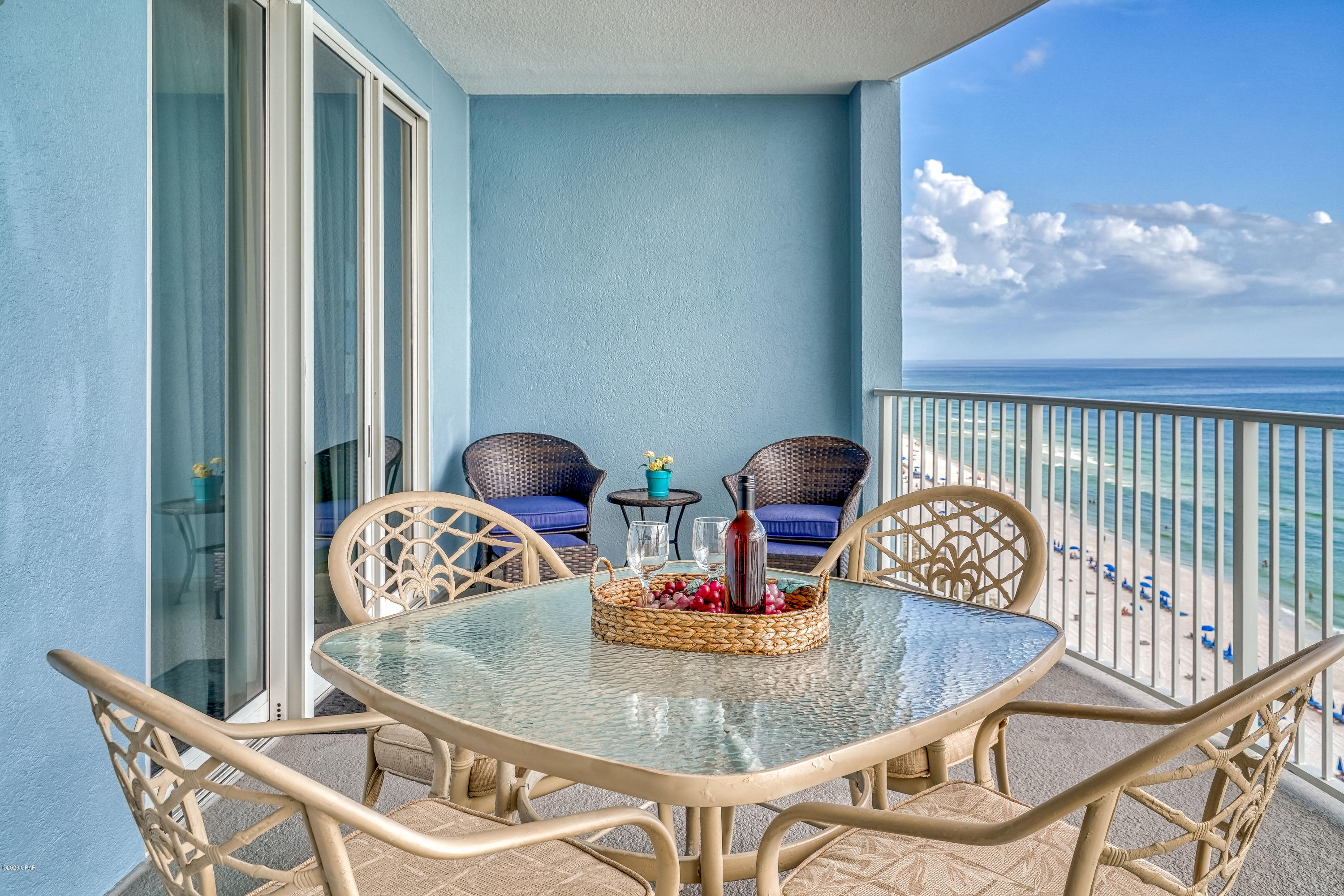 Twin Palms Resort - Residential