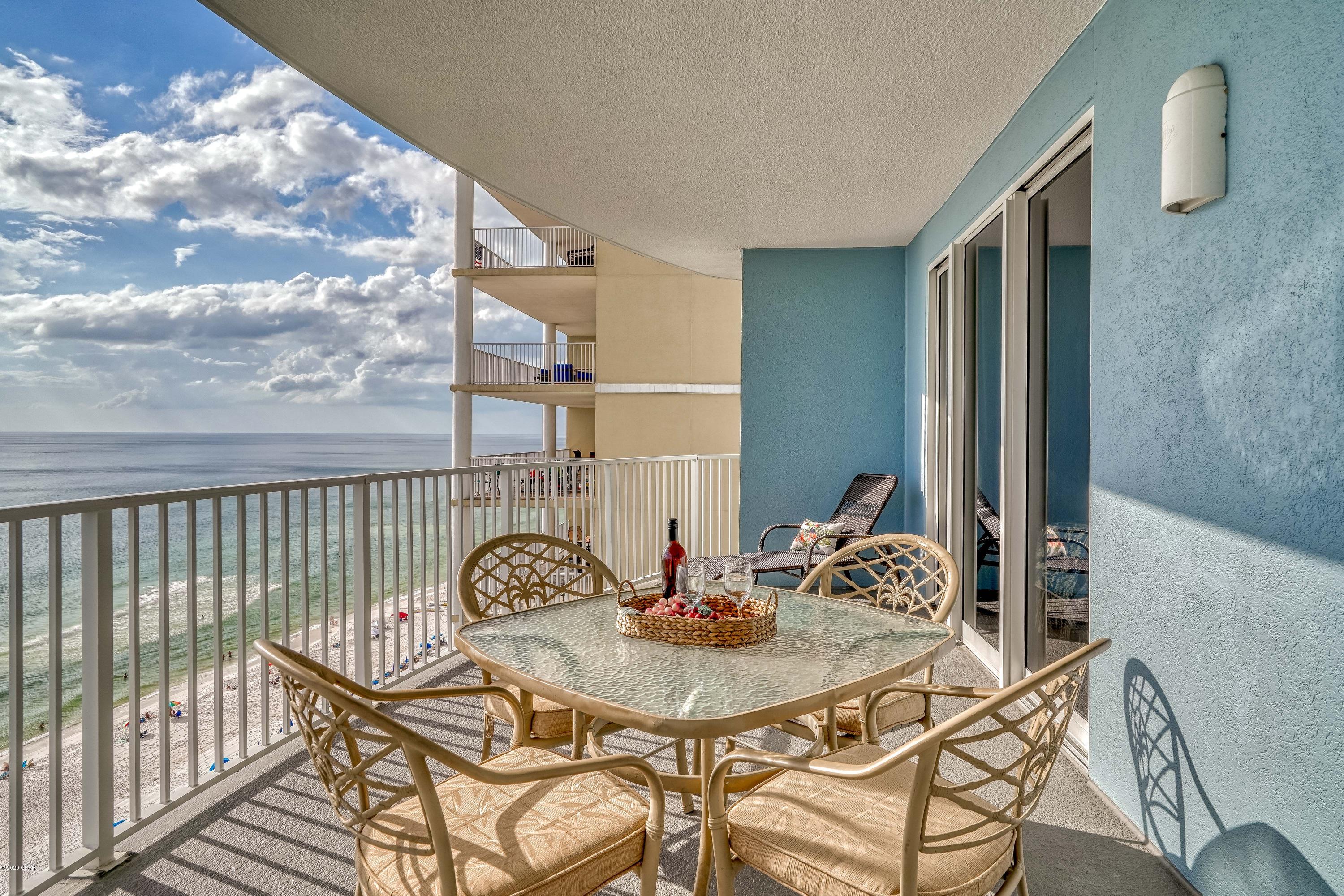 Twin Palms Resort - Residential