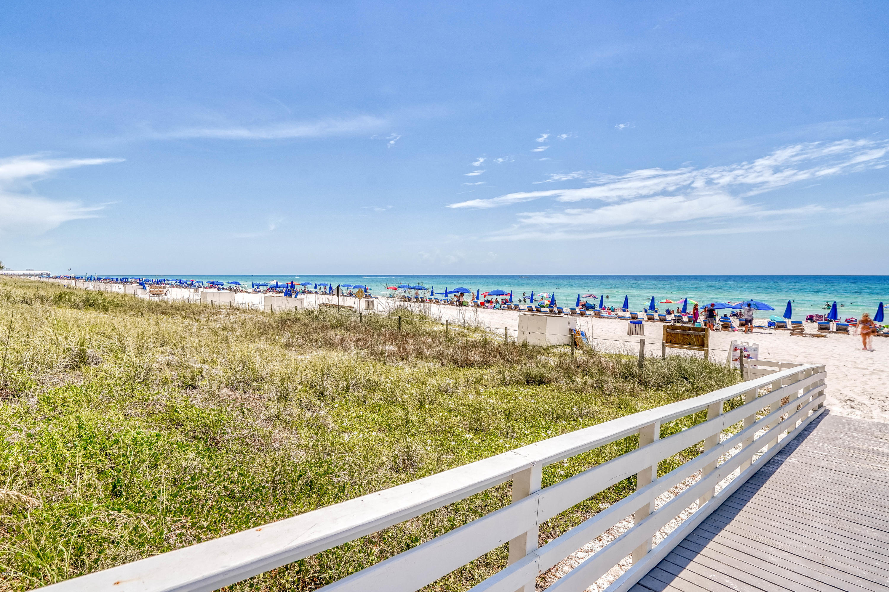 Twin Palms Resort - Residential