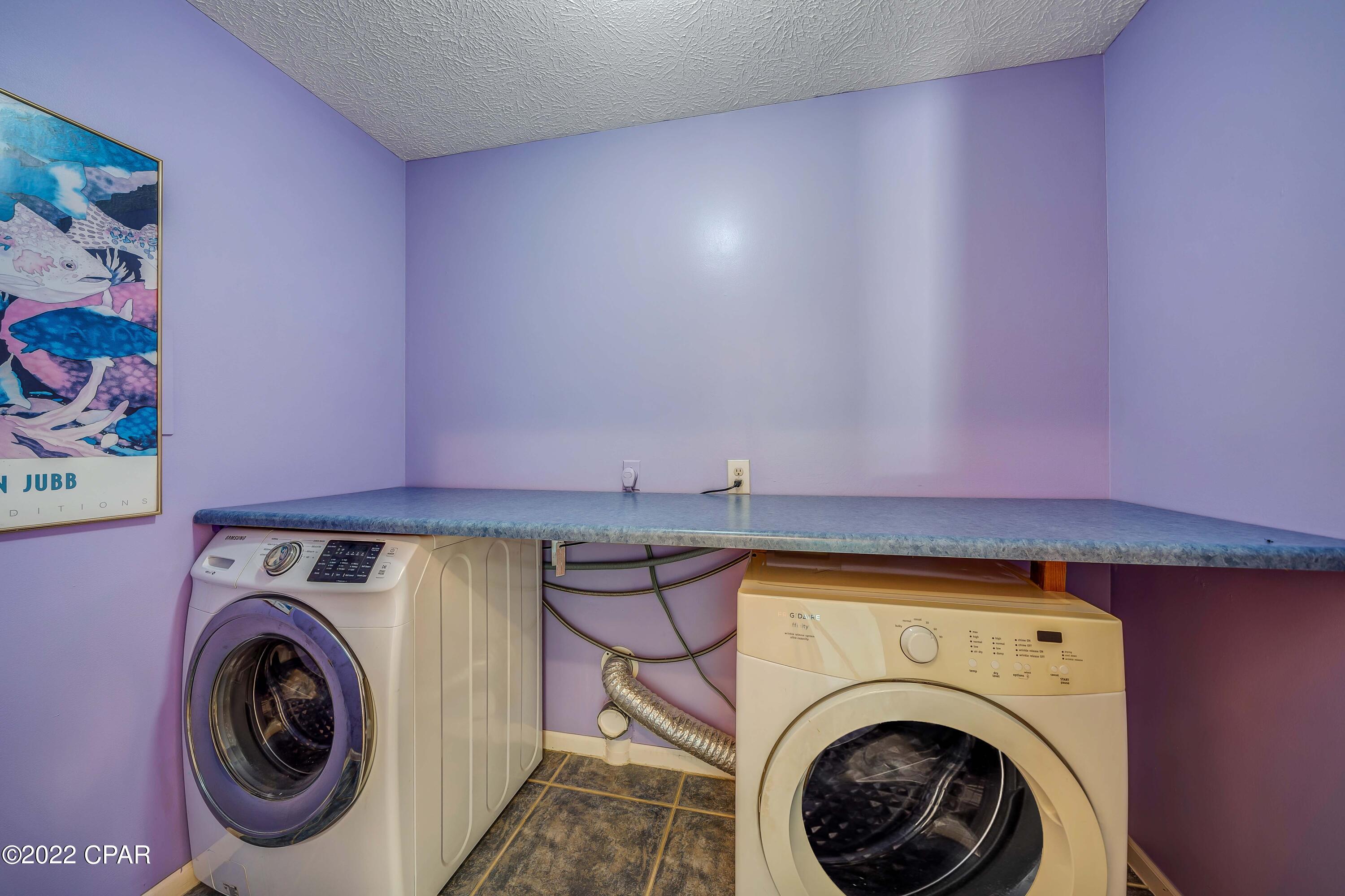 North Lagoon Oaks 9th - Residential