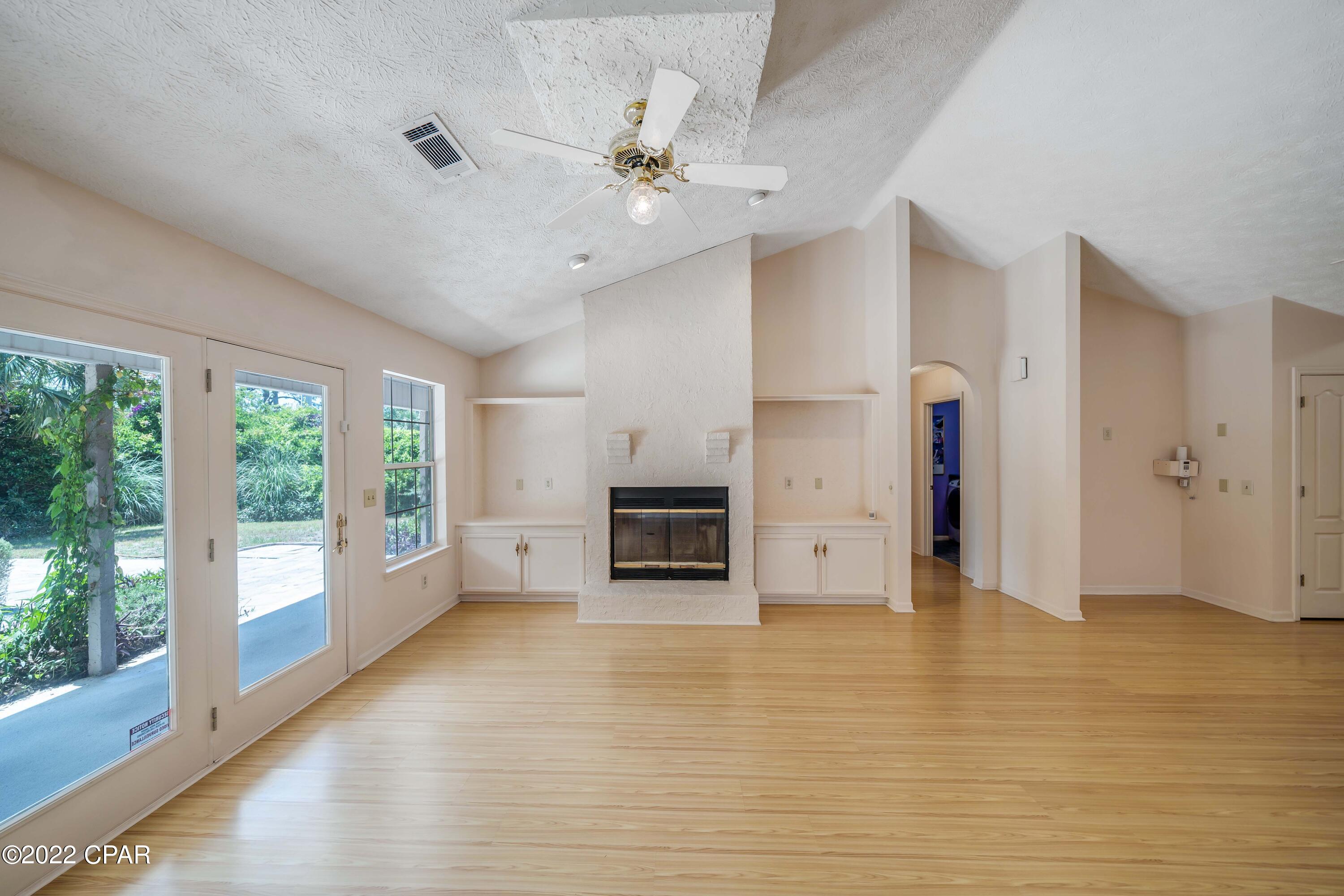 North Lagoon Oaks 9th - Residential