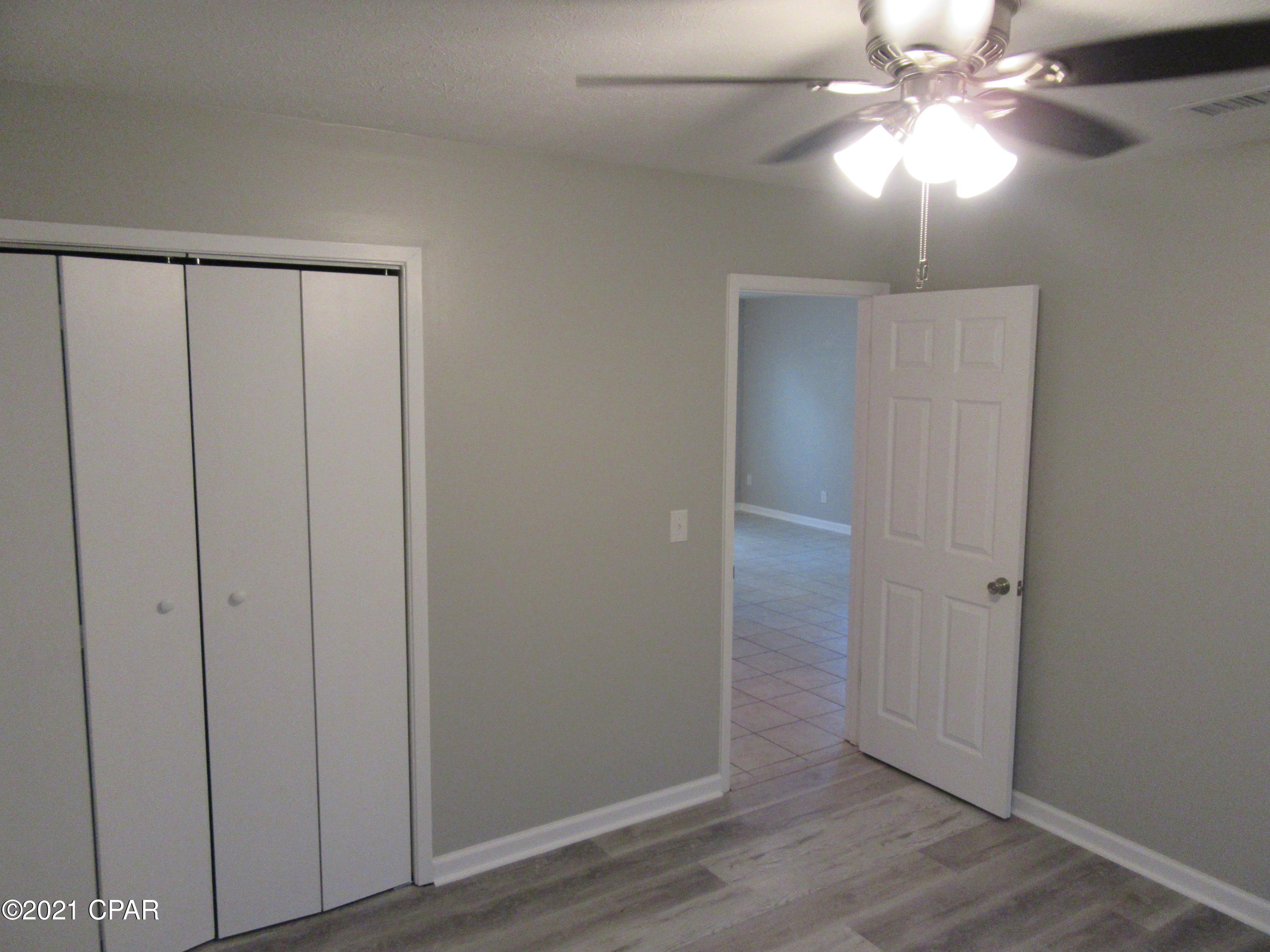 [No Recorded Subdiv] - Residential Lease