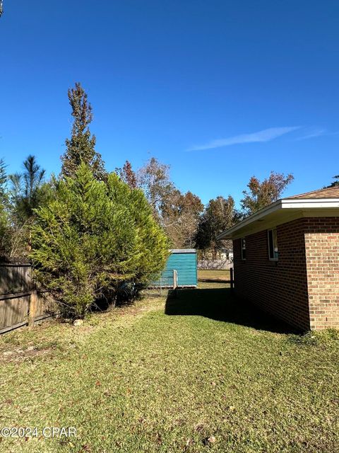 A home in Marianna