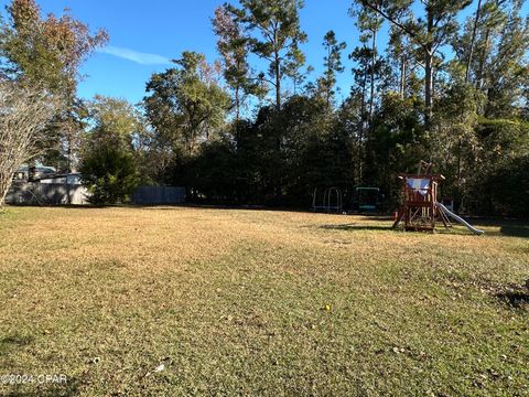 A home in Marianna