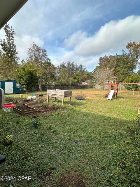 A home in Marianna