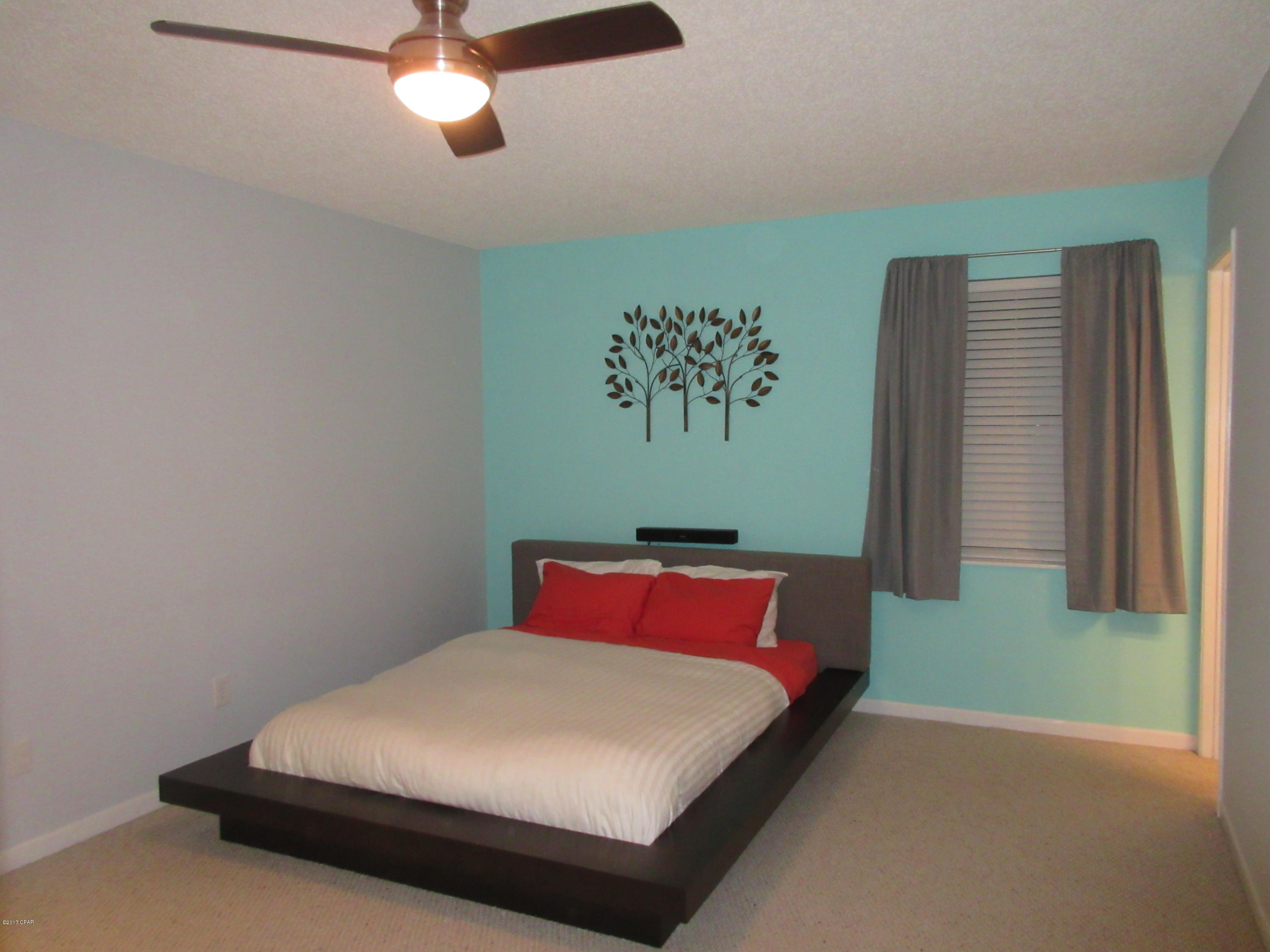 Venetian Villa 1st Add Replat - Residential