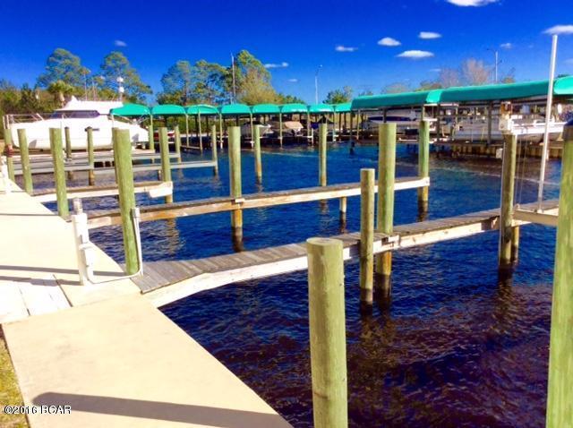 Marina Bay Condo - Residential