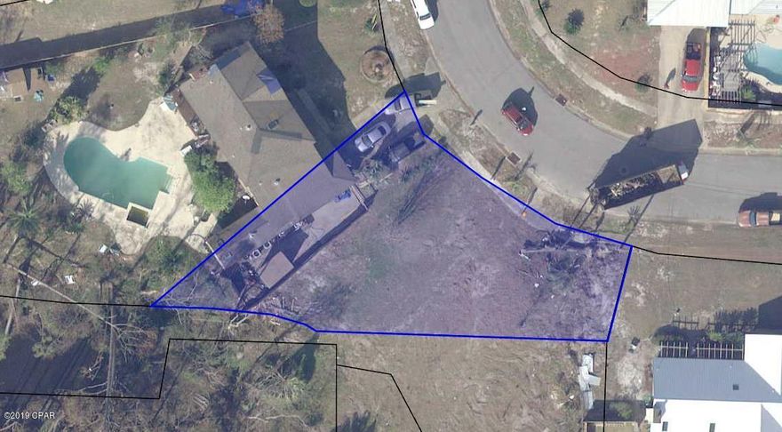 Vacant lot in King's Ranch.  R-1 Zoning.  Single Family Detached - no mobile homes.  approx 19 feet on the canal.