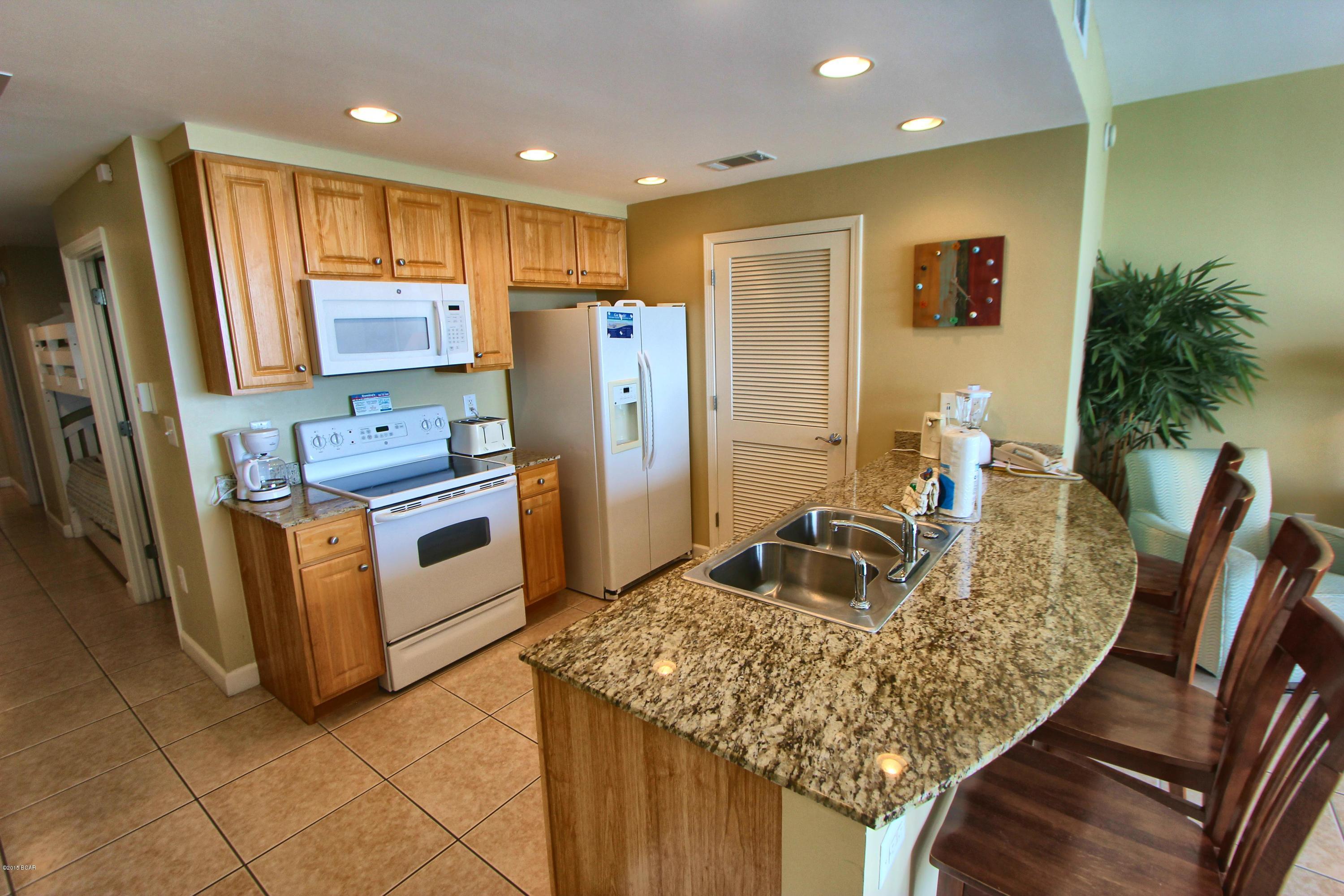 Splash Condo - Residential