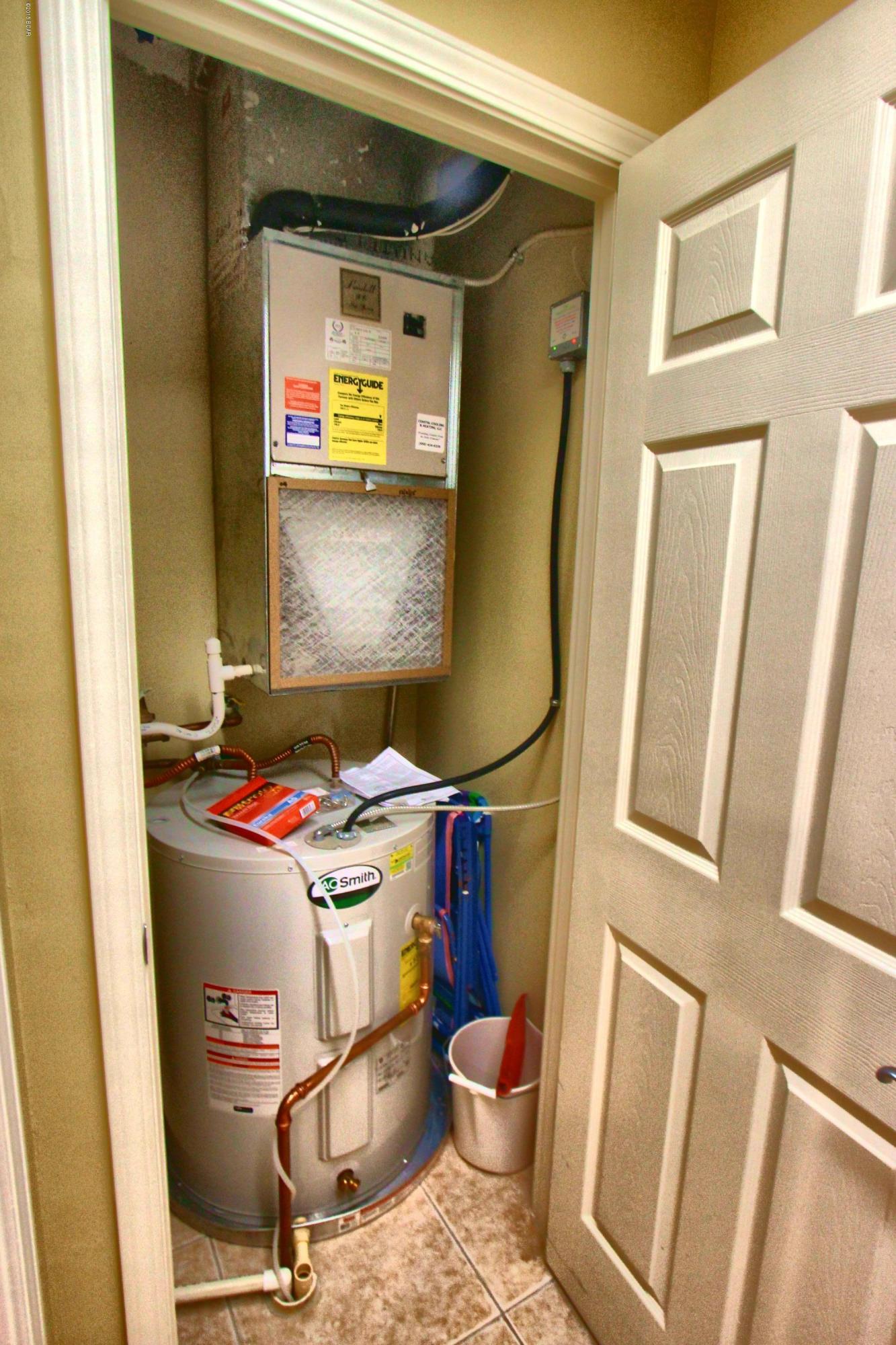 Splash Condo - Residential