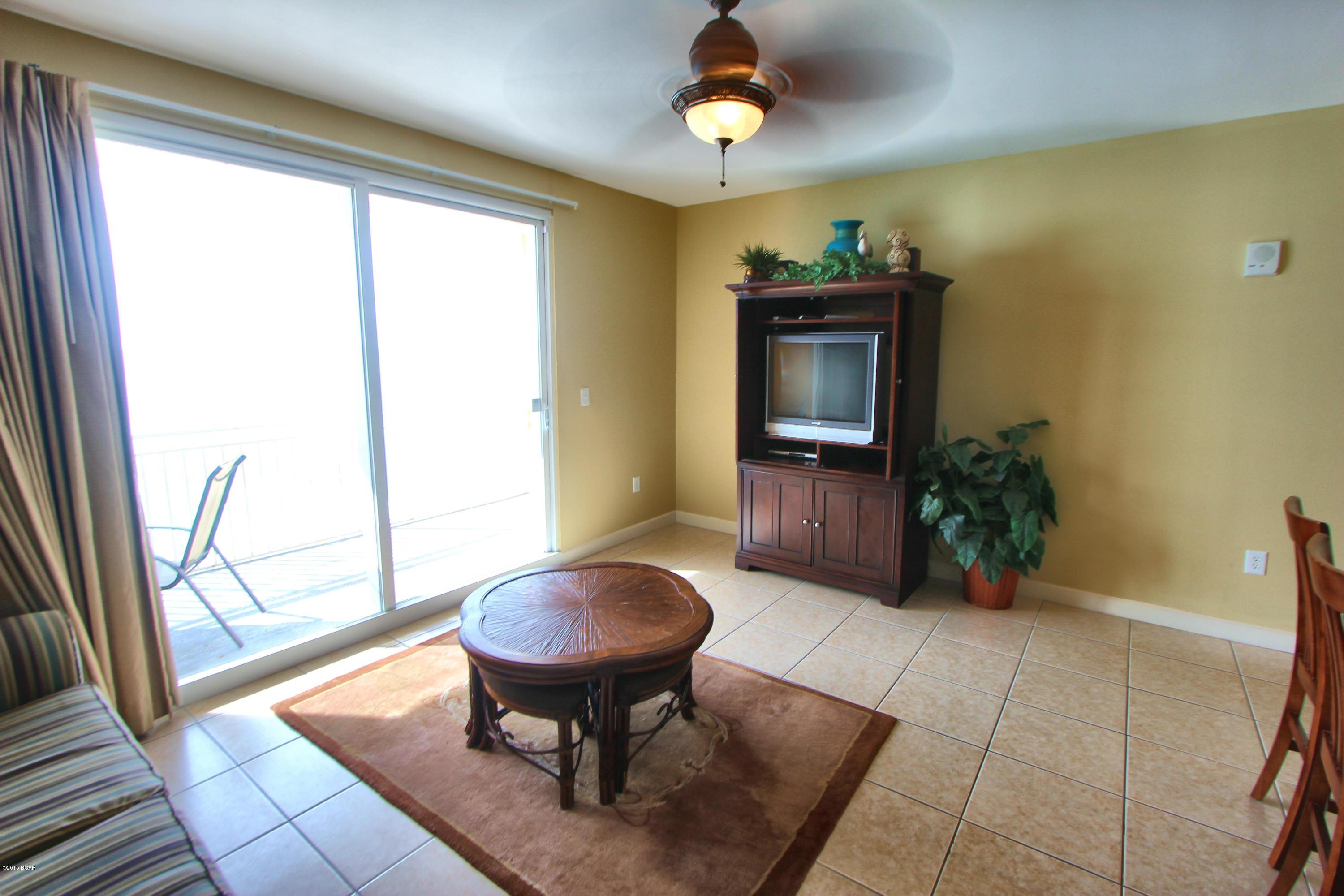 Splash Condo - Residential