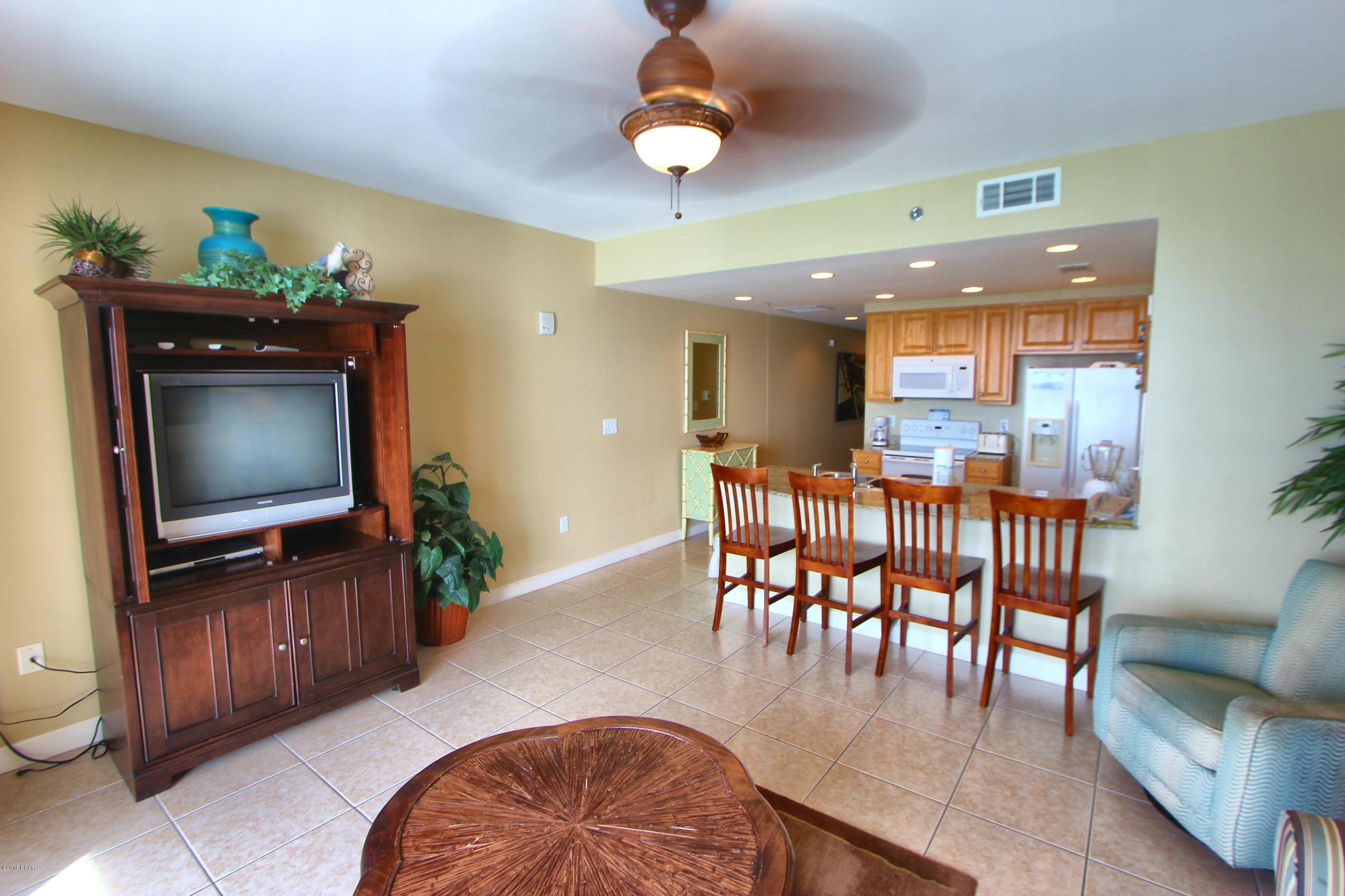 Splash Condo - Residential