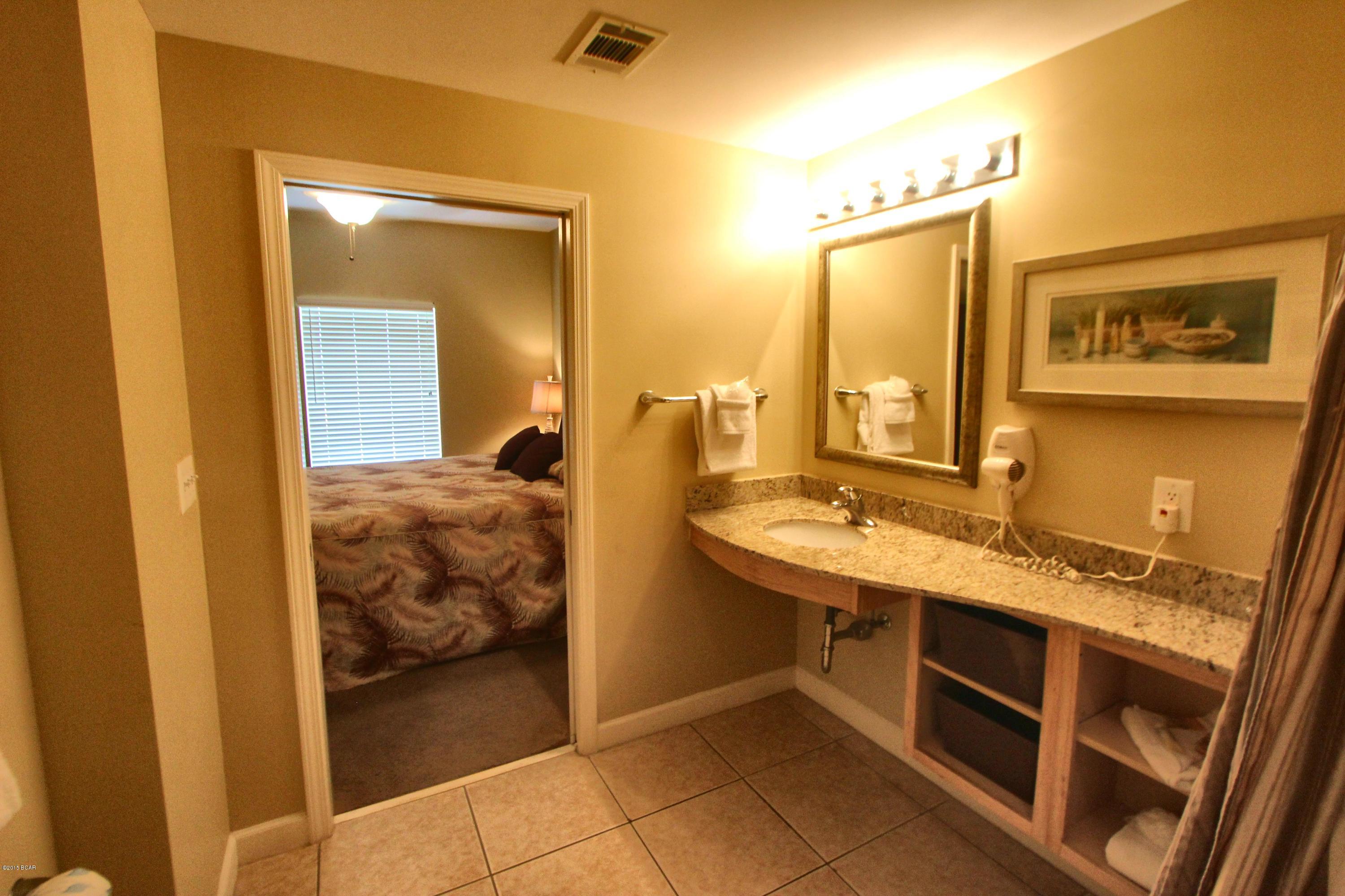 Splash Condo - Residential