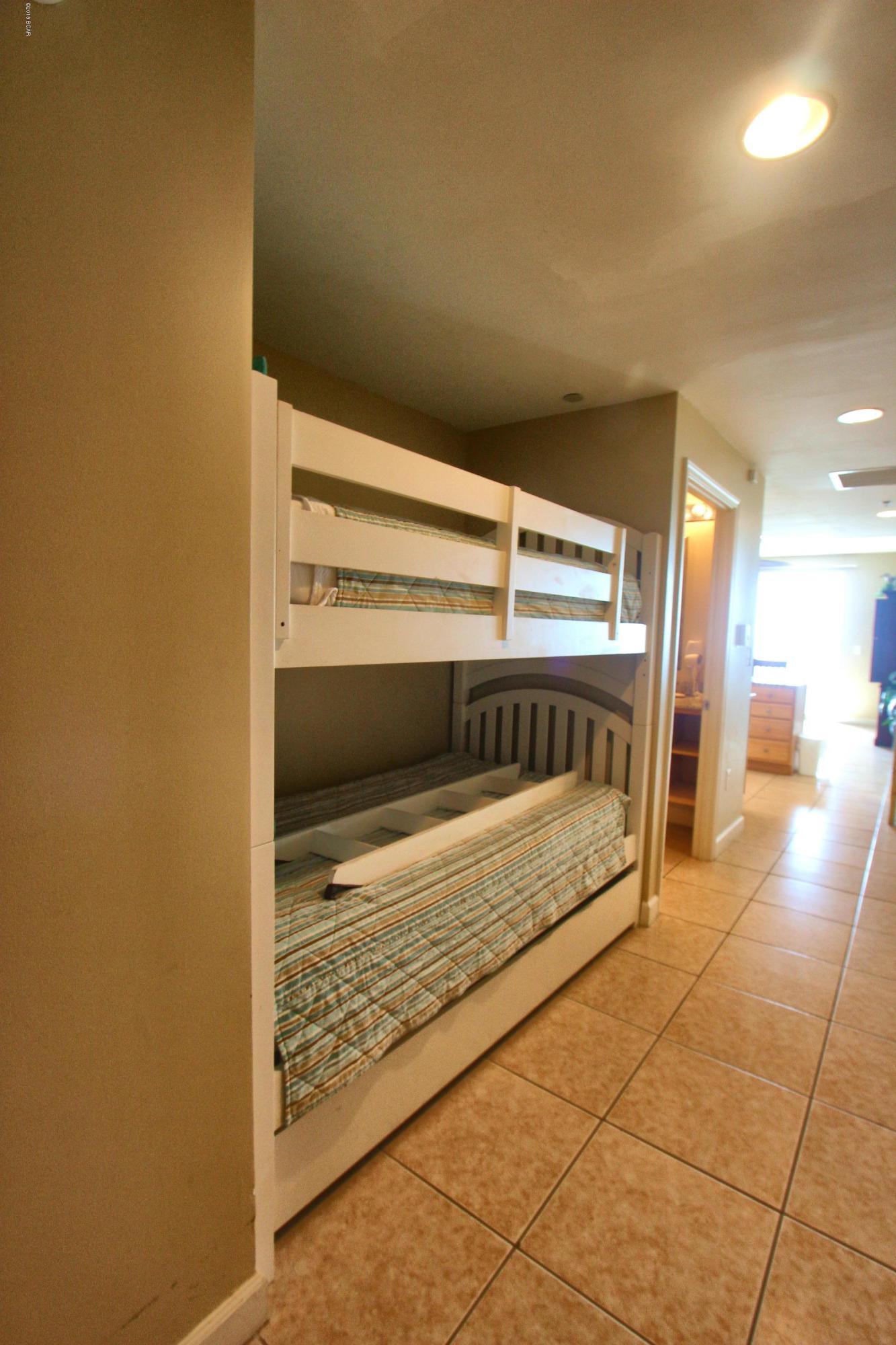 Splash Condo - Residential