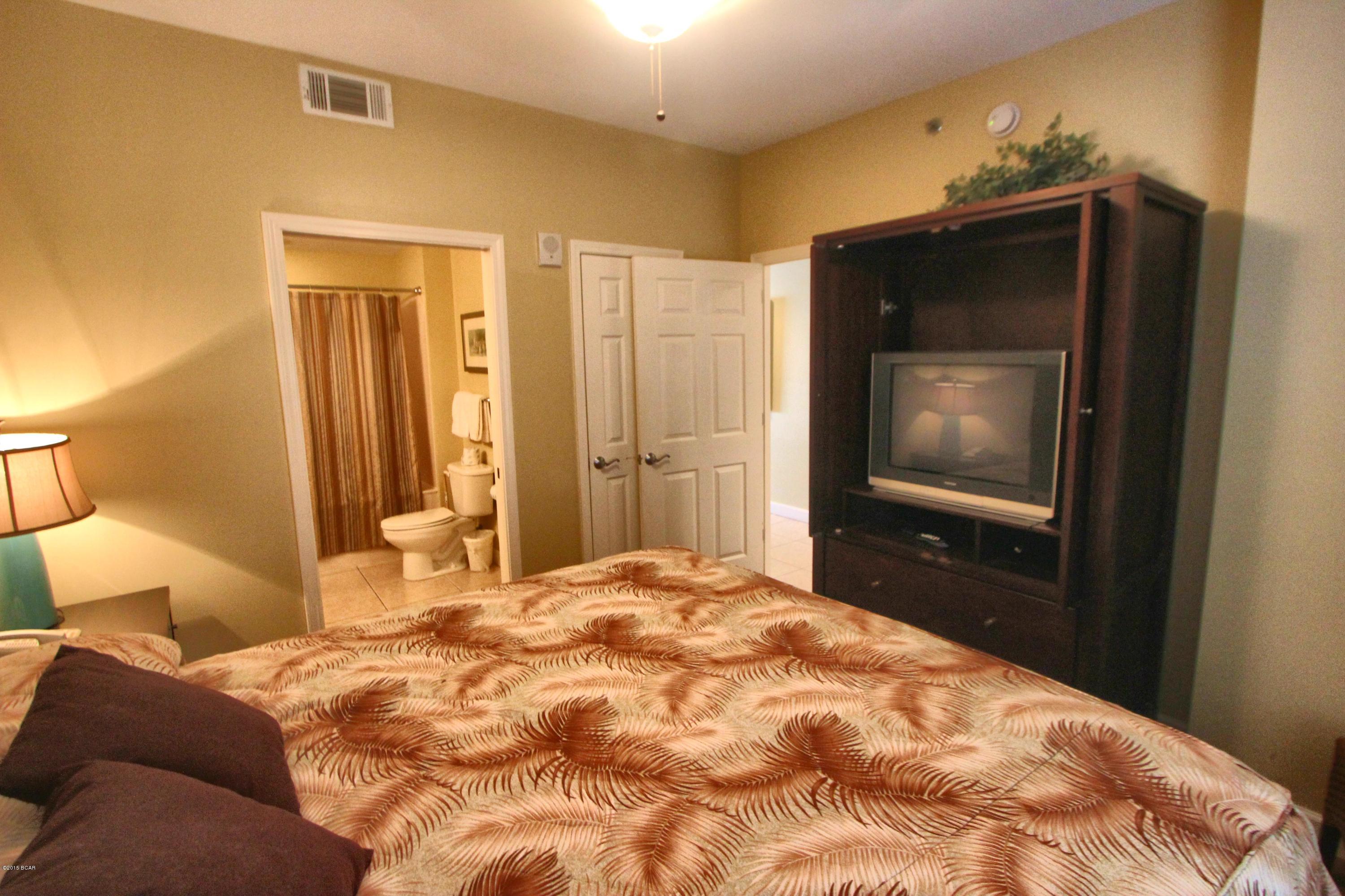 Splash Condo - Residential