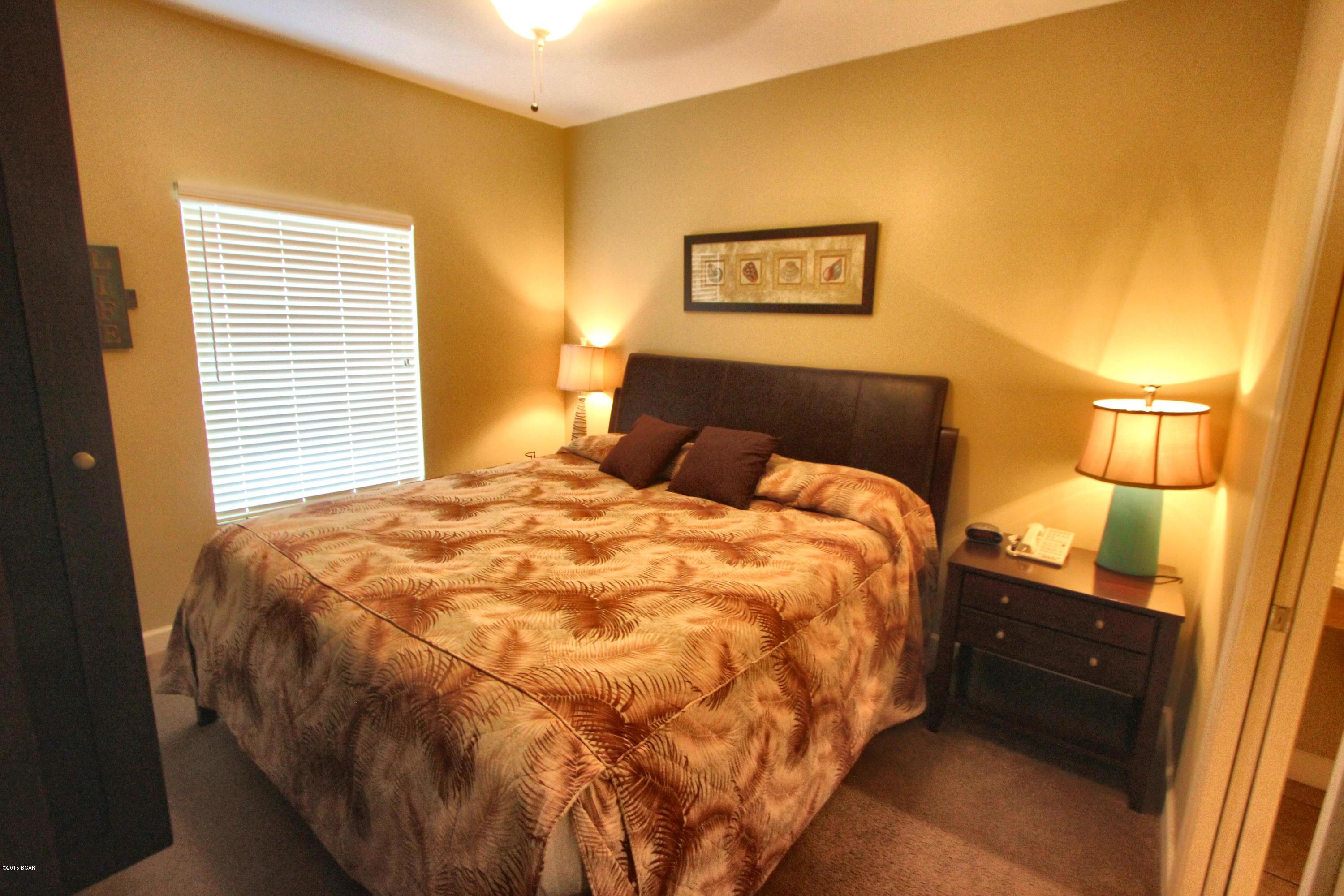 Splash Condo - Residential