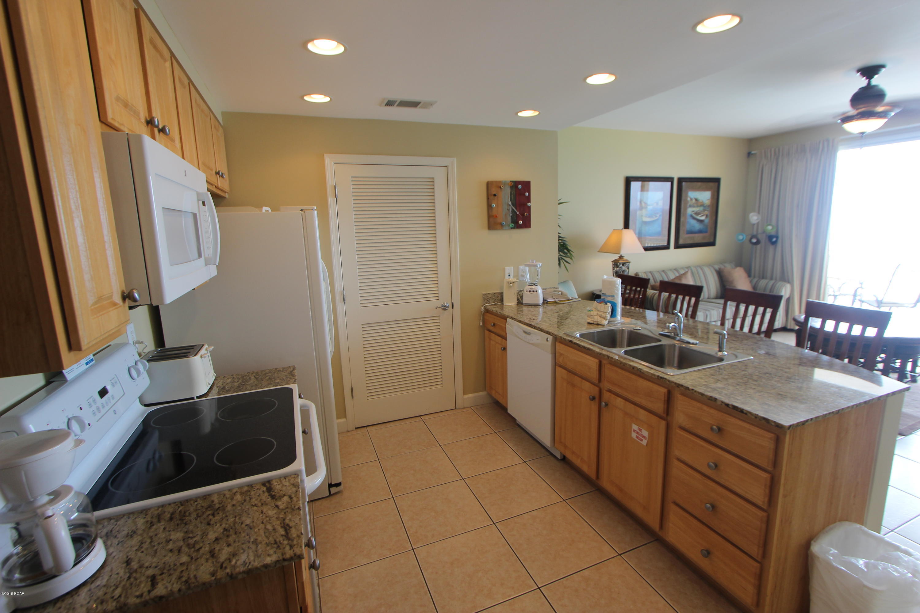 Splash Condo - Residential