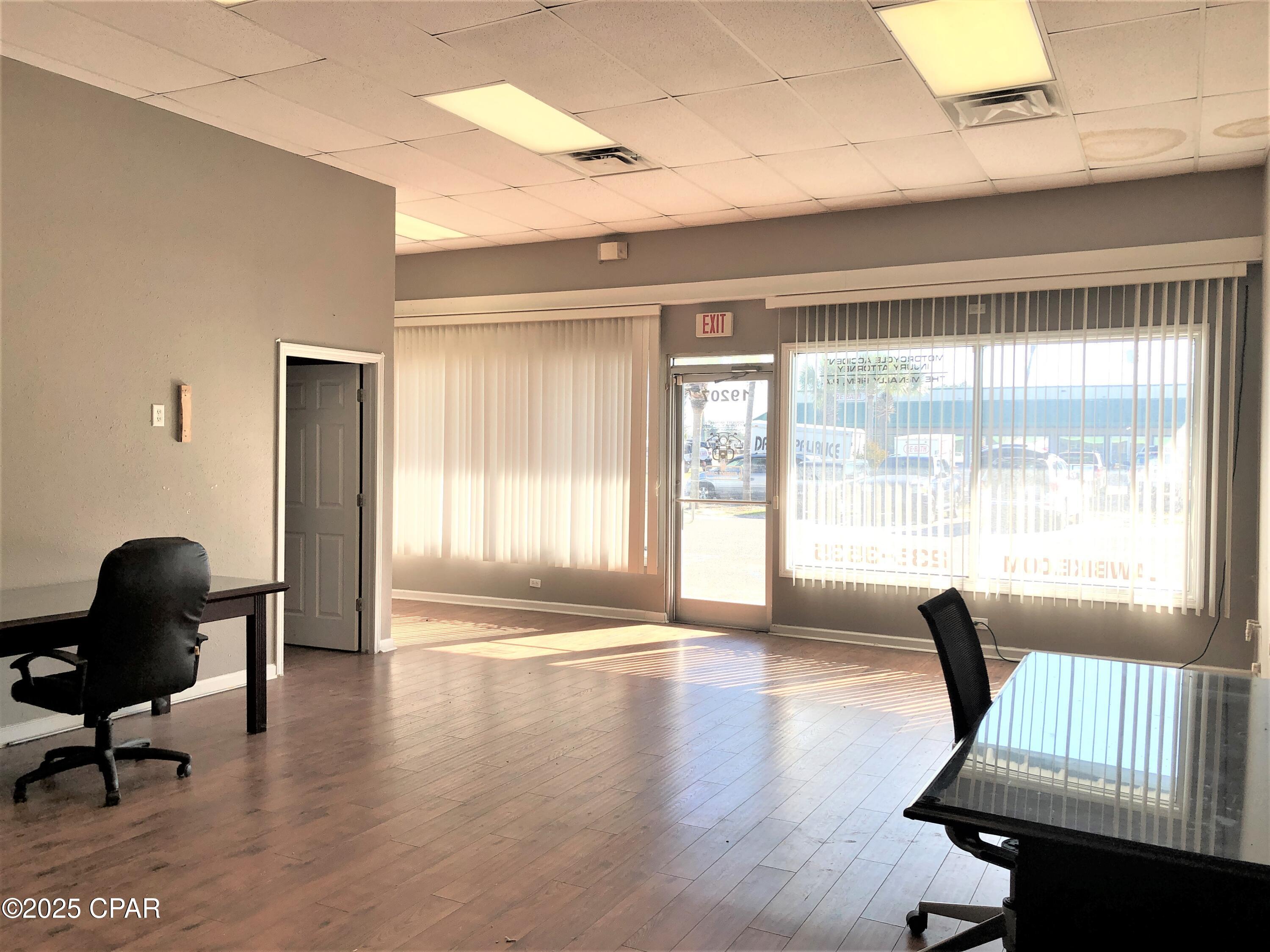 [No Recorded Subdiv] - Commercial Lease