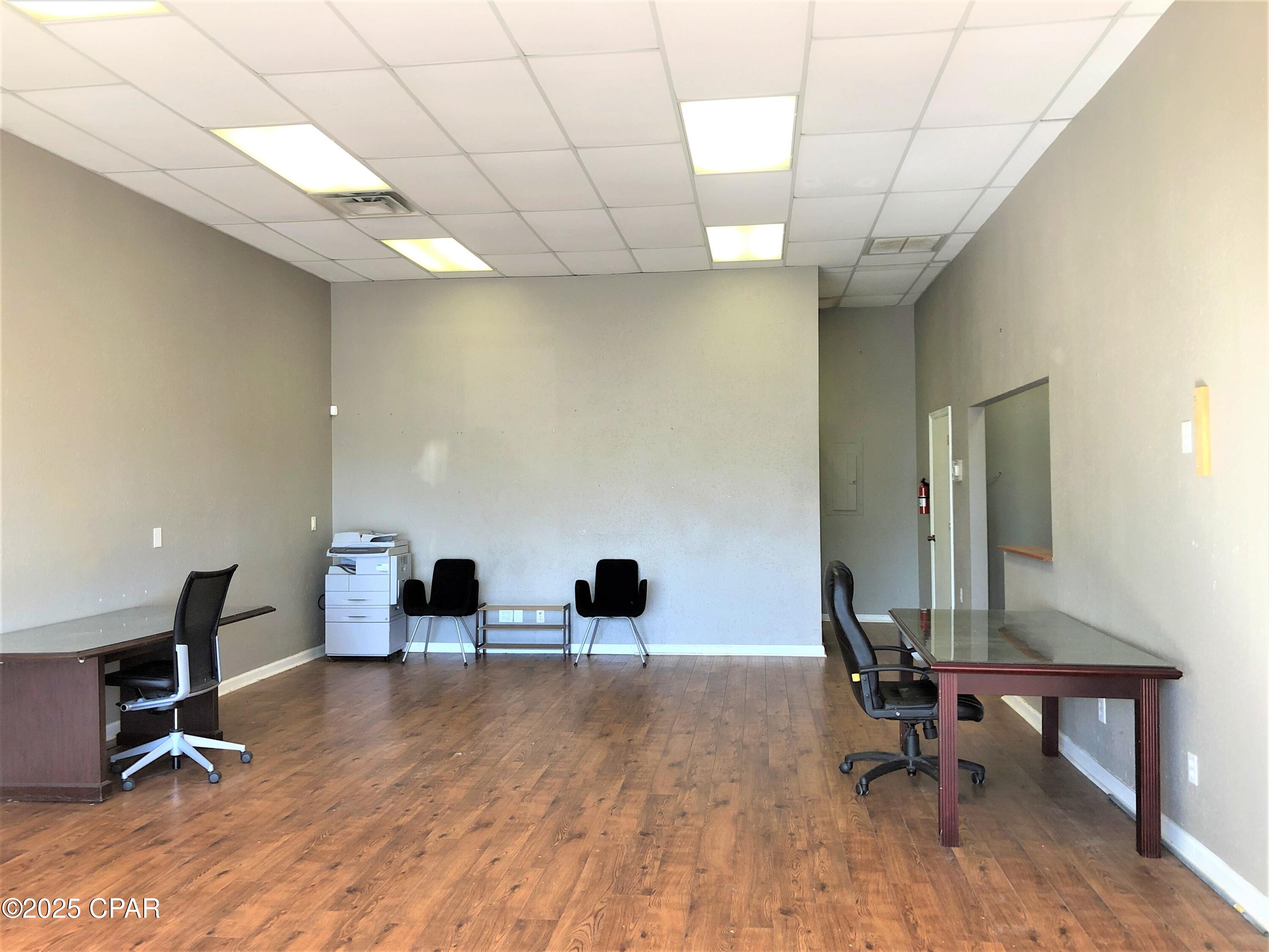 [No Recorded Subdiv] - Commercial Lease