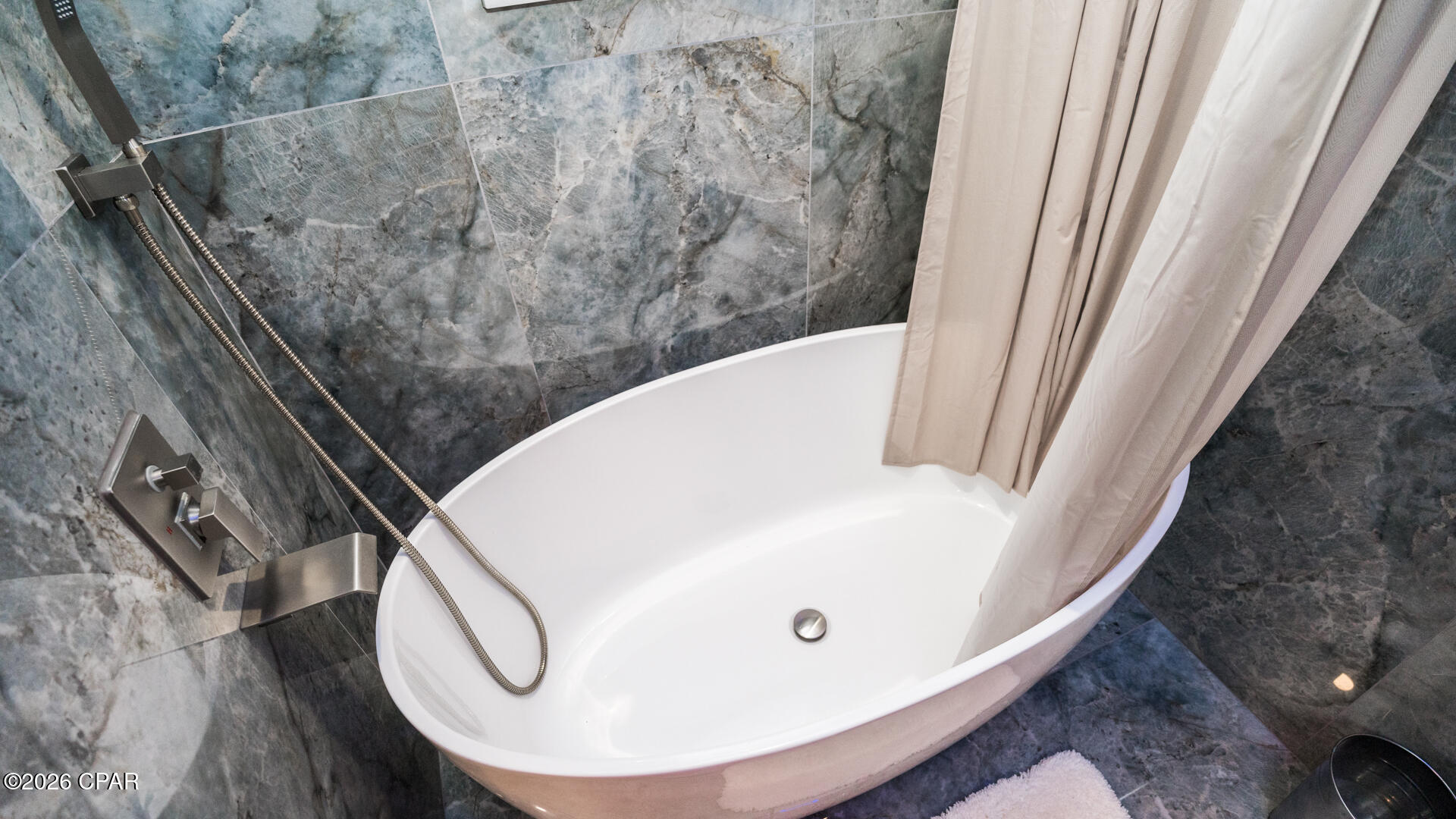 No Named Subdivision - Commercial Lease