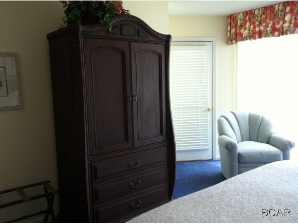 Long Beach Towers IV - Residential