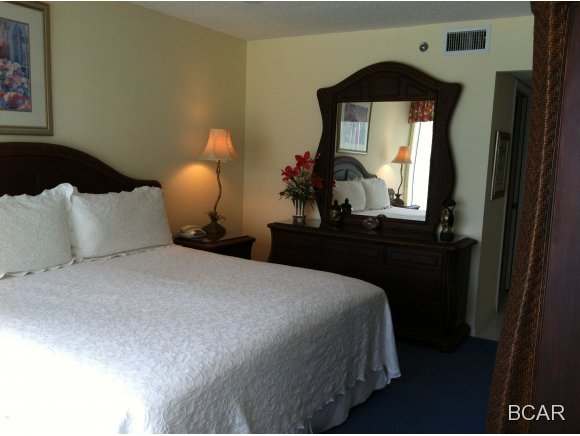 Long Beach Towers IV - Residential