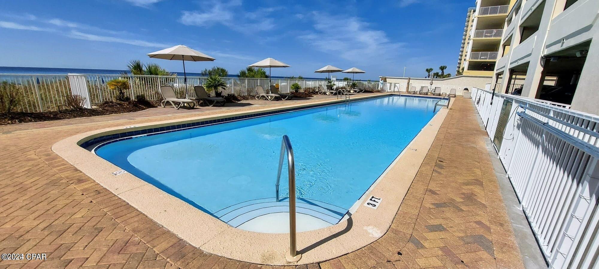 Twin Palms Resort - Residential