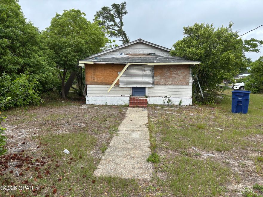***INVESTOR/CONTRACTOR SPECIAL!!!*** This 3 bedroom. 1 bathroom fixer upper corner home is in a GREAT location! Brand new windows throughout the home. Minutes from everything Panama City has to offer and no more than a 10 minute drive to Panama City Beach. Priced to sell taking into account it needs complete renovation. All information is approximate and should be verified by buyers if important