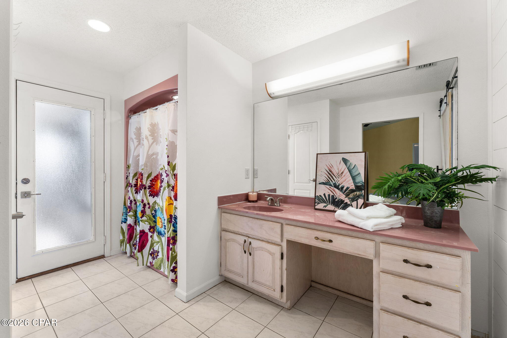 Hidden Lagoon - Residential