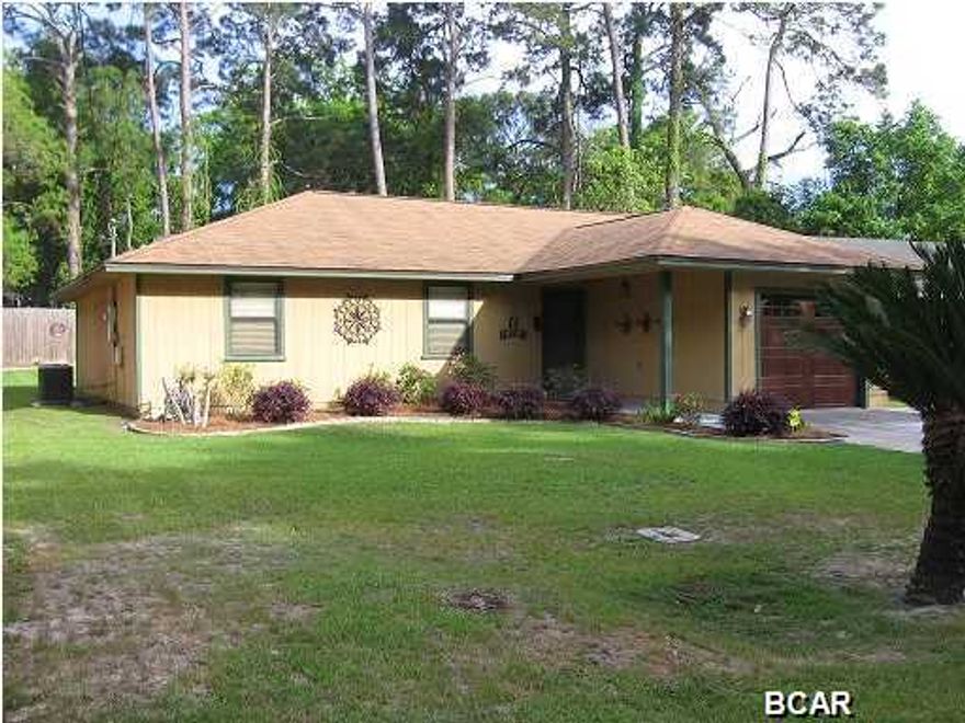 Well maintained & updated 3Bed/2Bath home in the heart of Panama City. Owners have installed new roof(2011), A/C unit(2013)with service agreement, garage door(2013), flooring, granite counters, yard building, 8ft privacy fence and security system. Survey on file, all info taken from appraiser site & all sizes approx., please confirm.