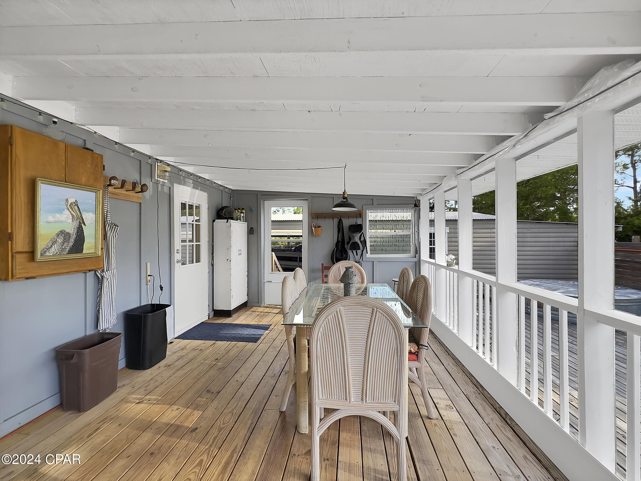 Palm Breeze - Residential