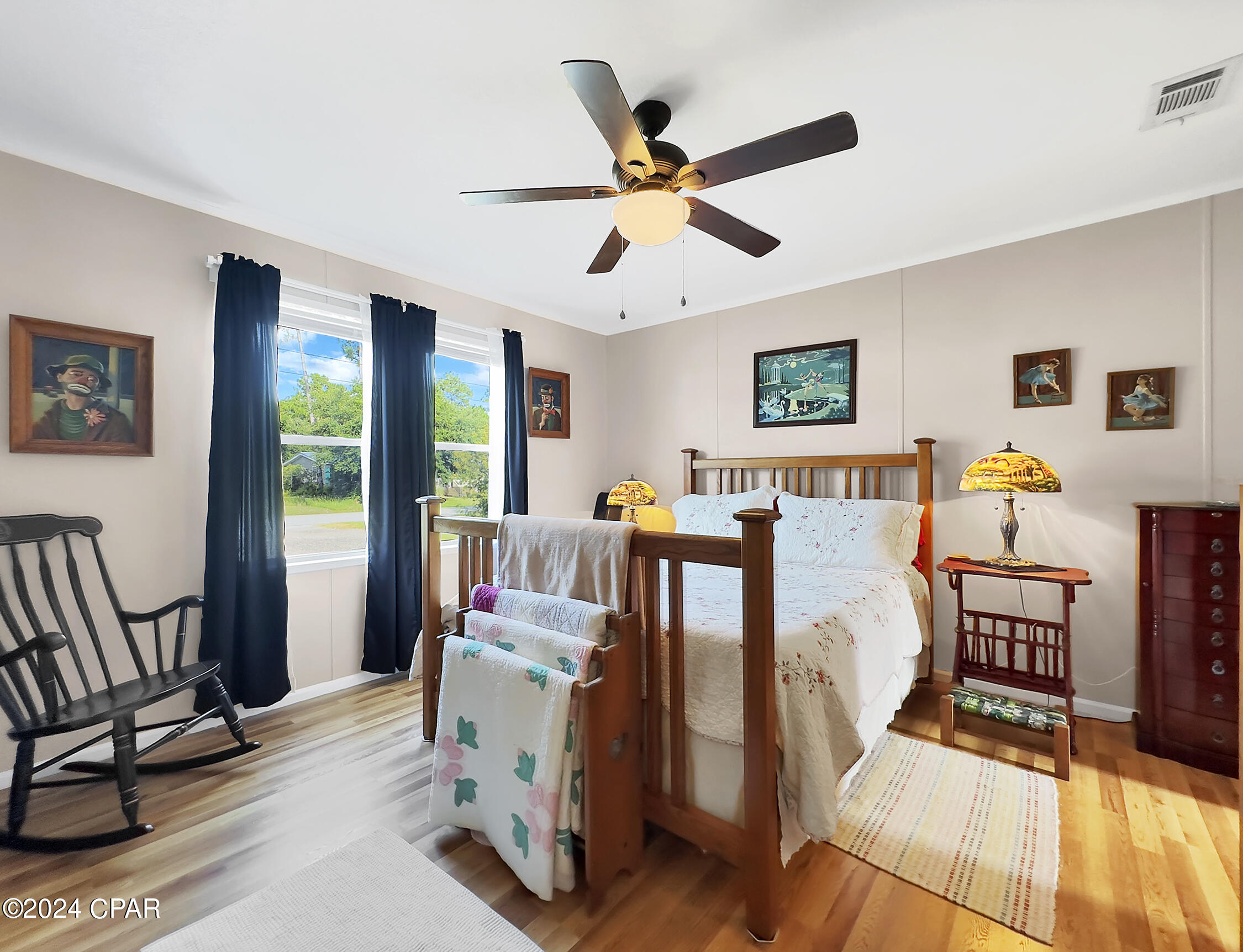 Palm Breeze - Residential