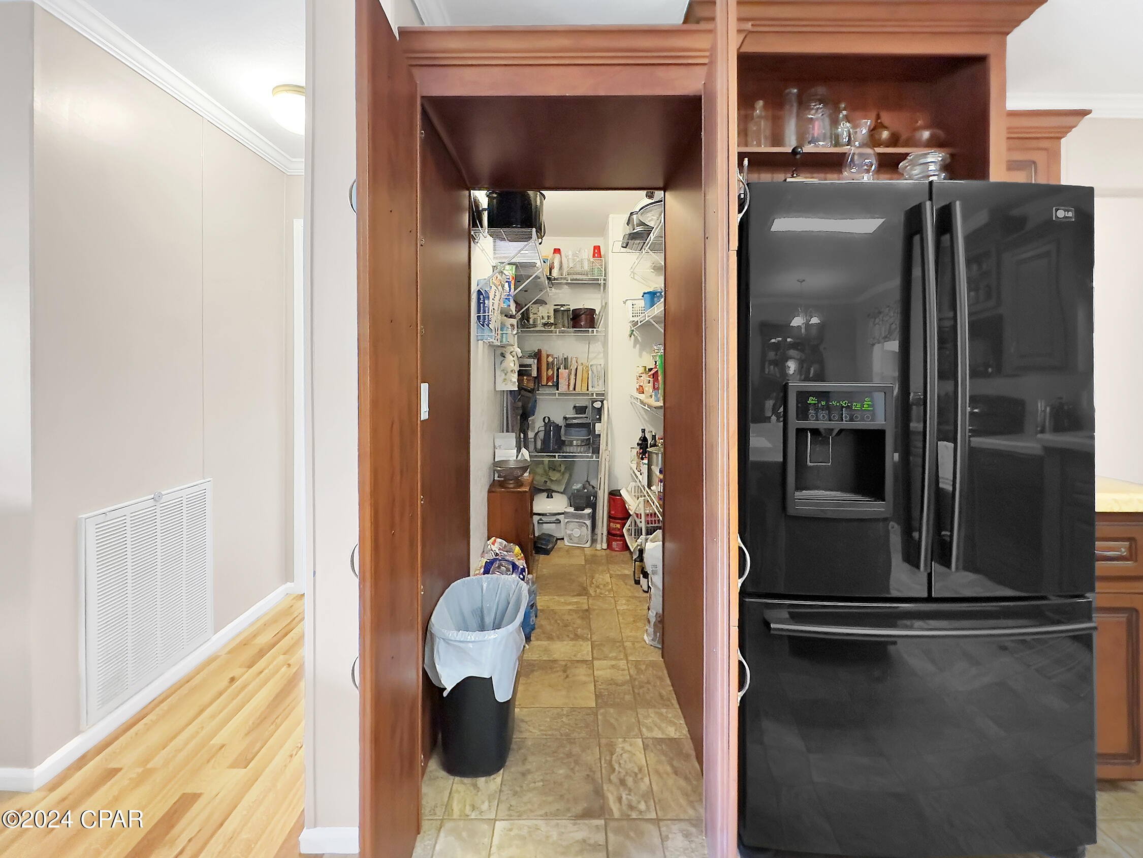 Palm Breeze - Residential