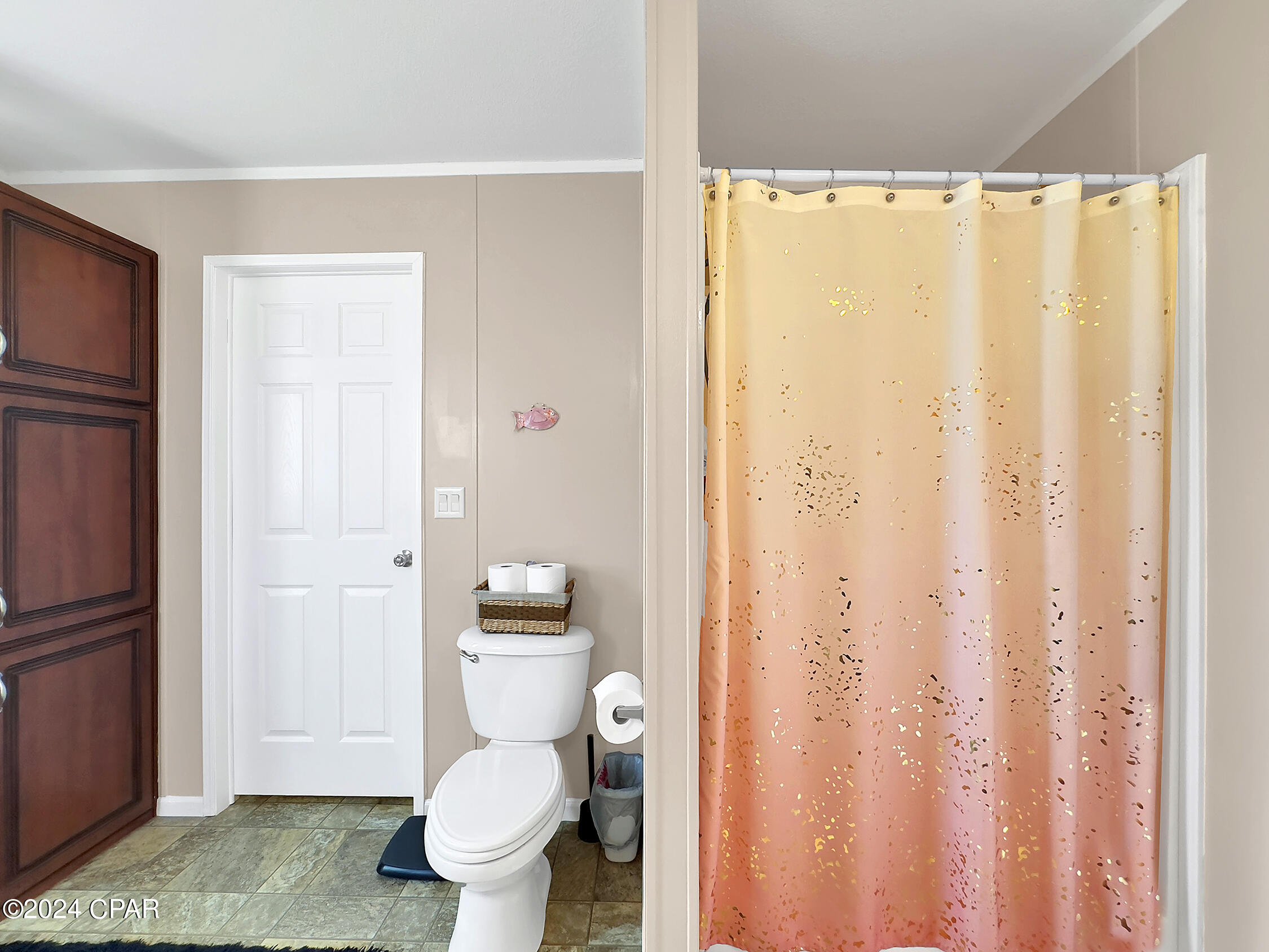 Palm Breeze - Residential