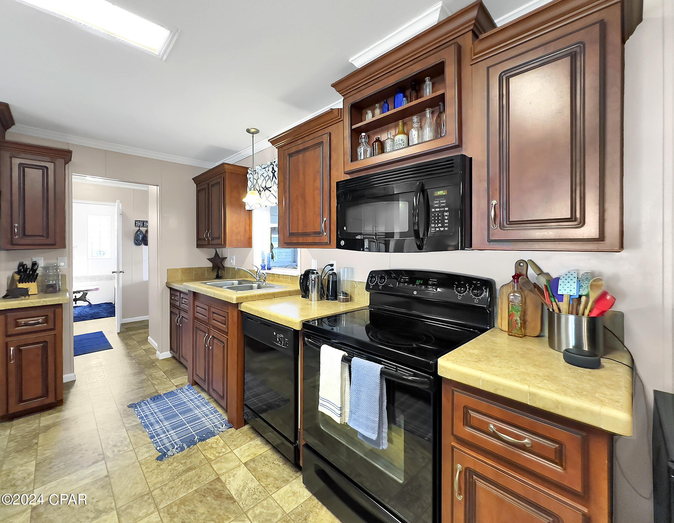 Palm Breeze - Residential