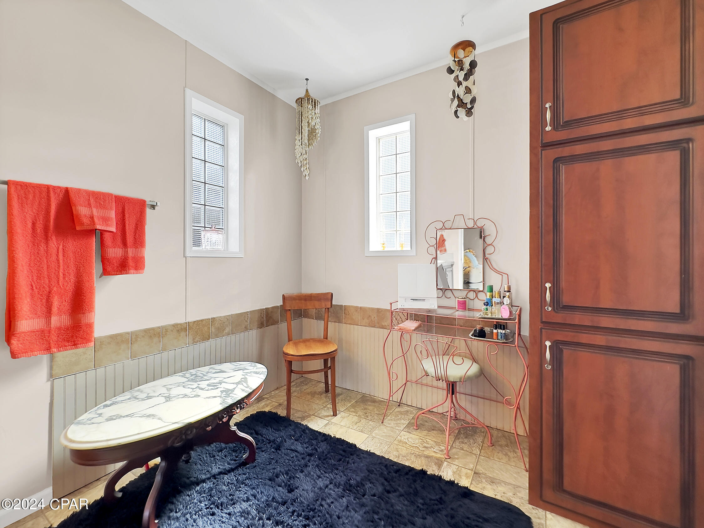 Palm Breeze - Residential