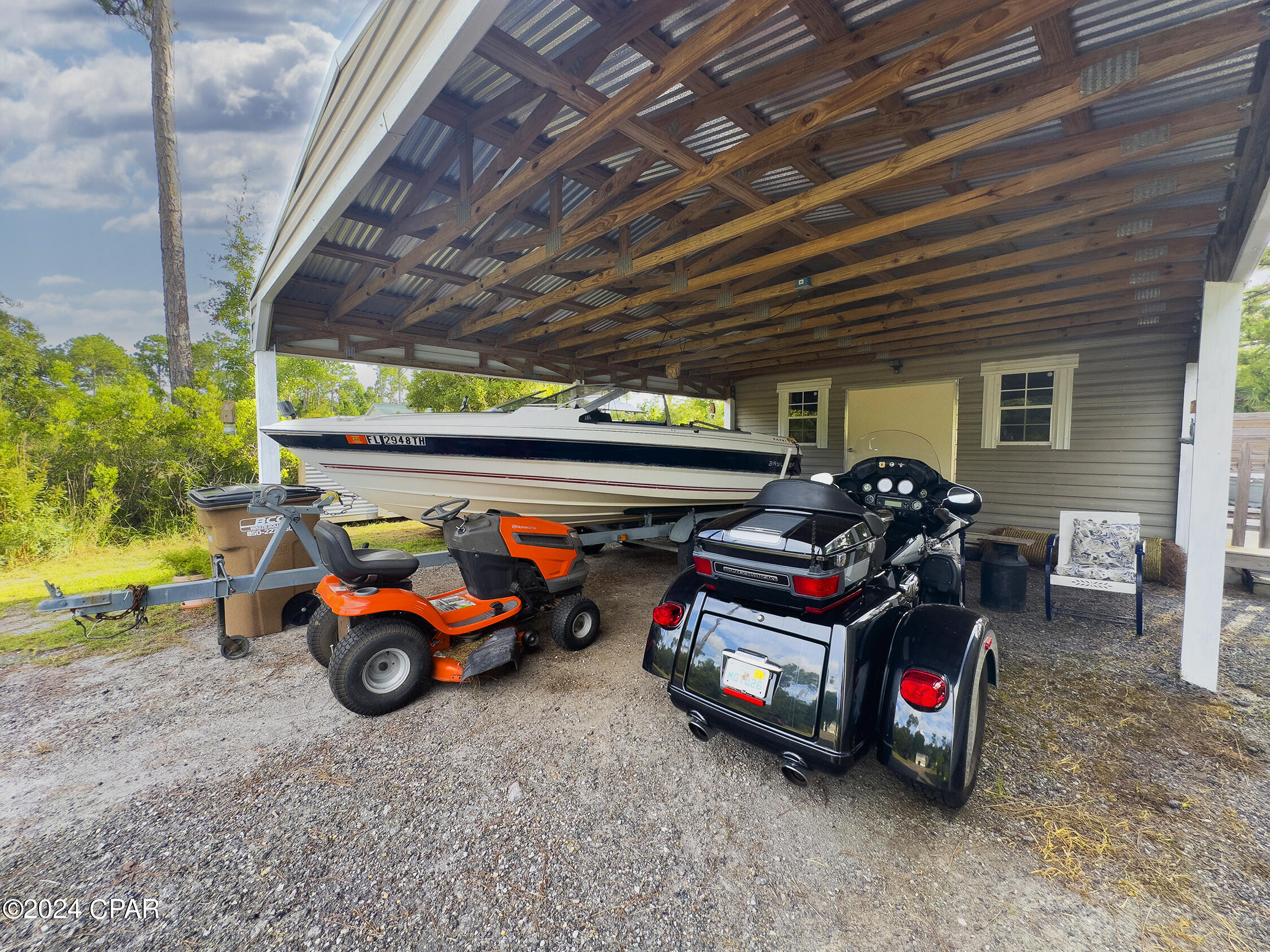 Palm Breeze - Residential