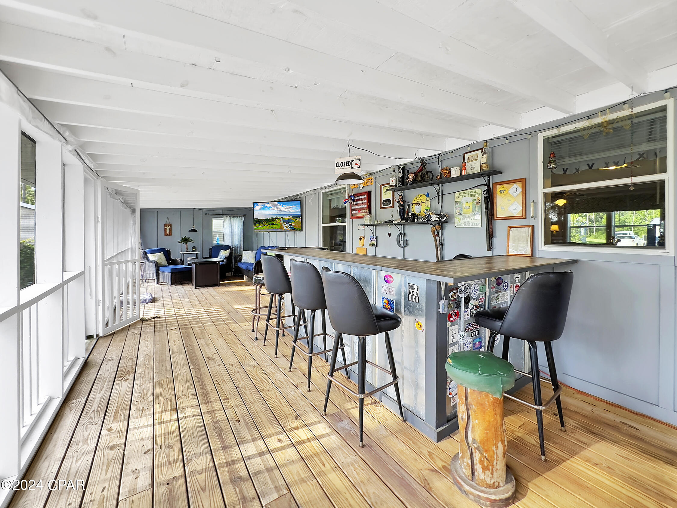 Palm Breeze - Residential