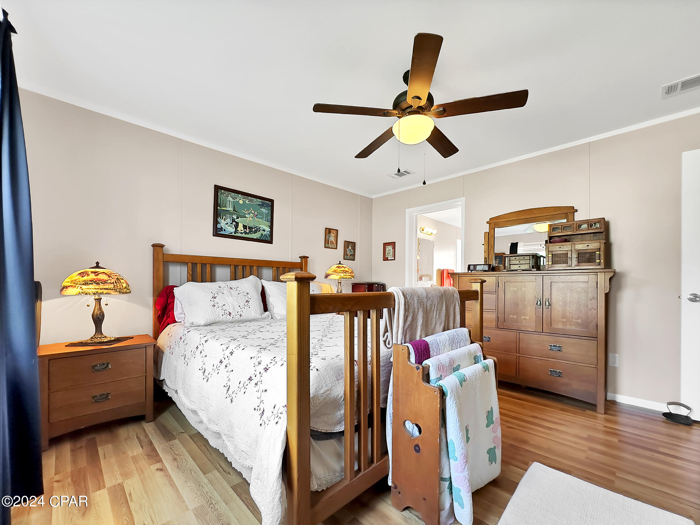 Palm Breeze - Residential