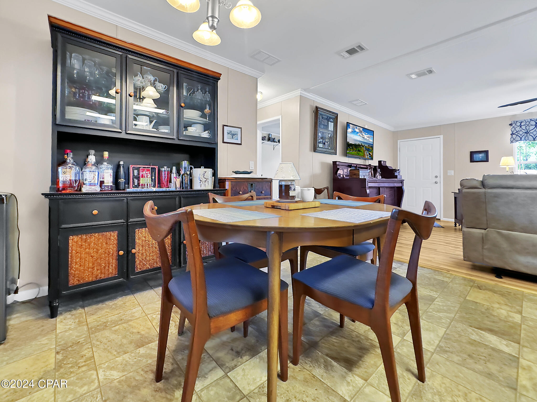 Palm Breeze - Residential