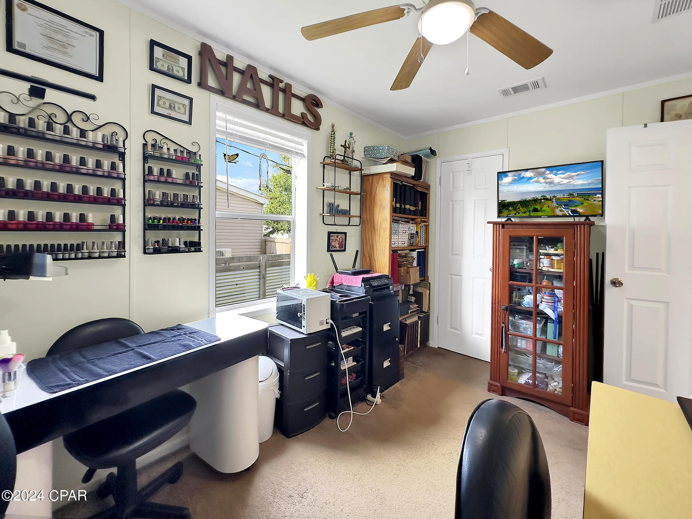 Palm Breeze - Residential