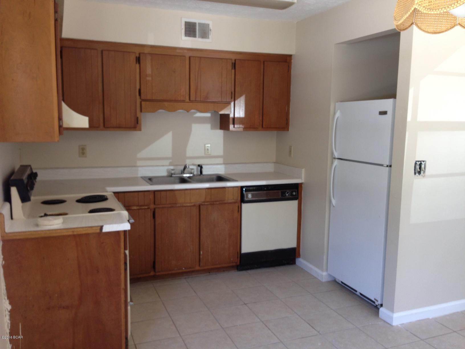 [No Recorded Subdiv] - Residential Lease