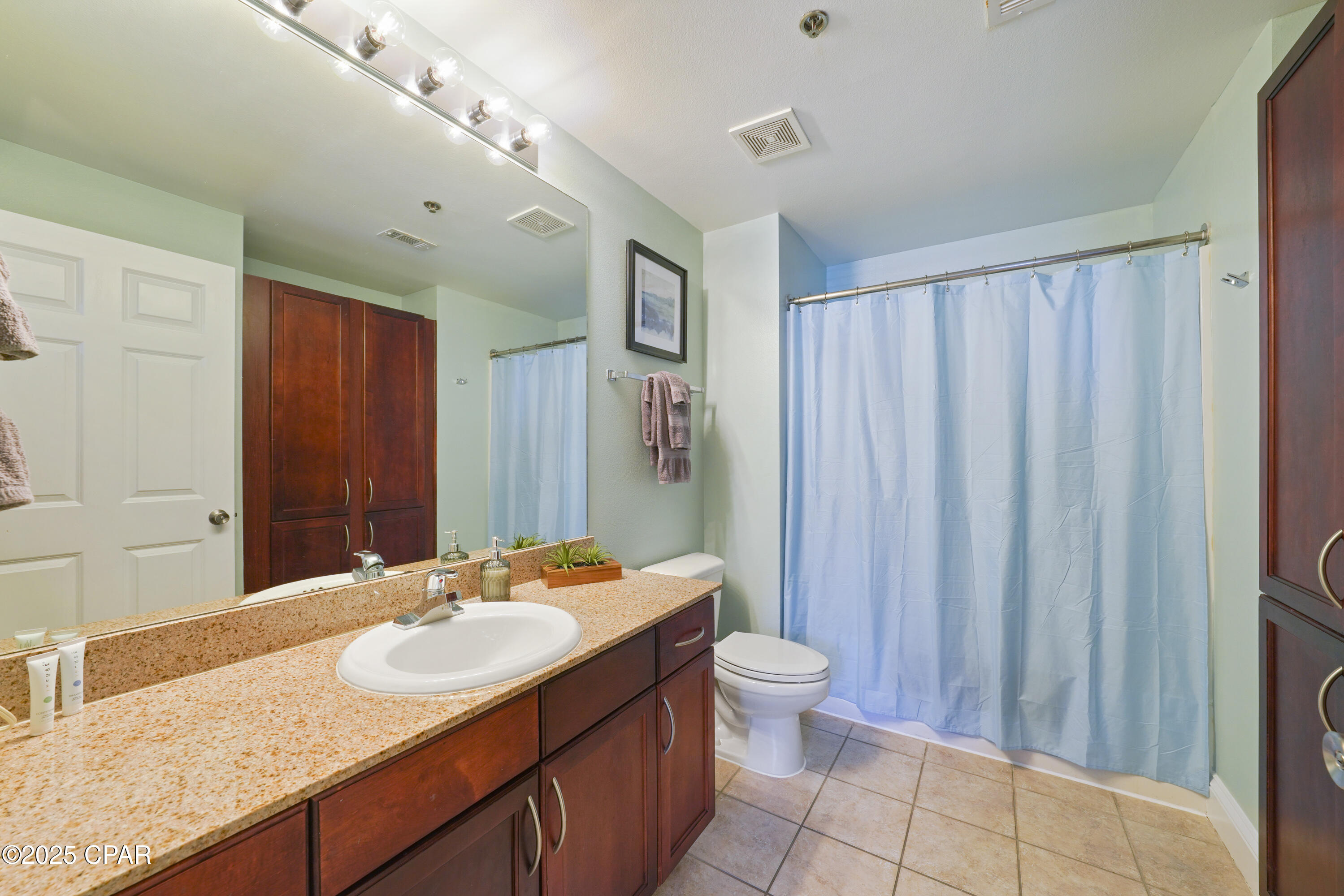 Laketown Wharf - Residential