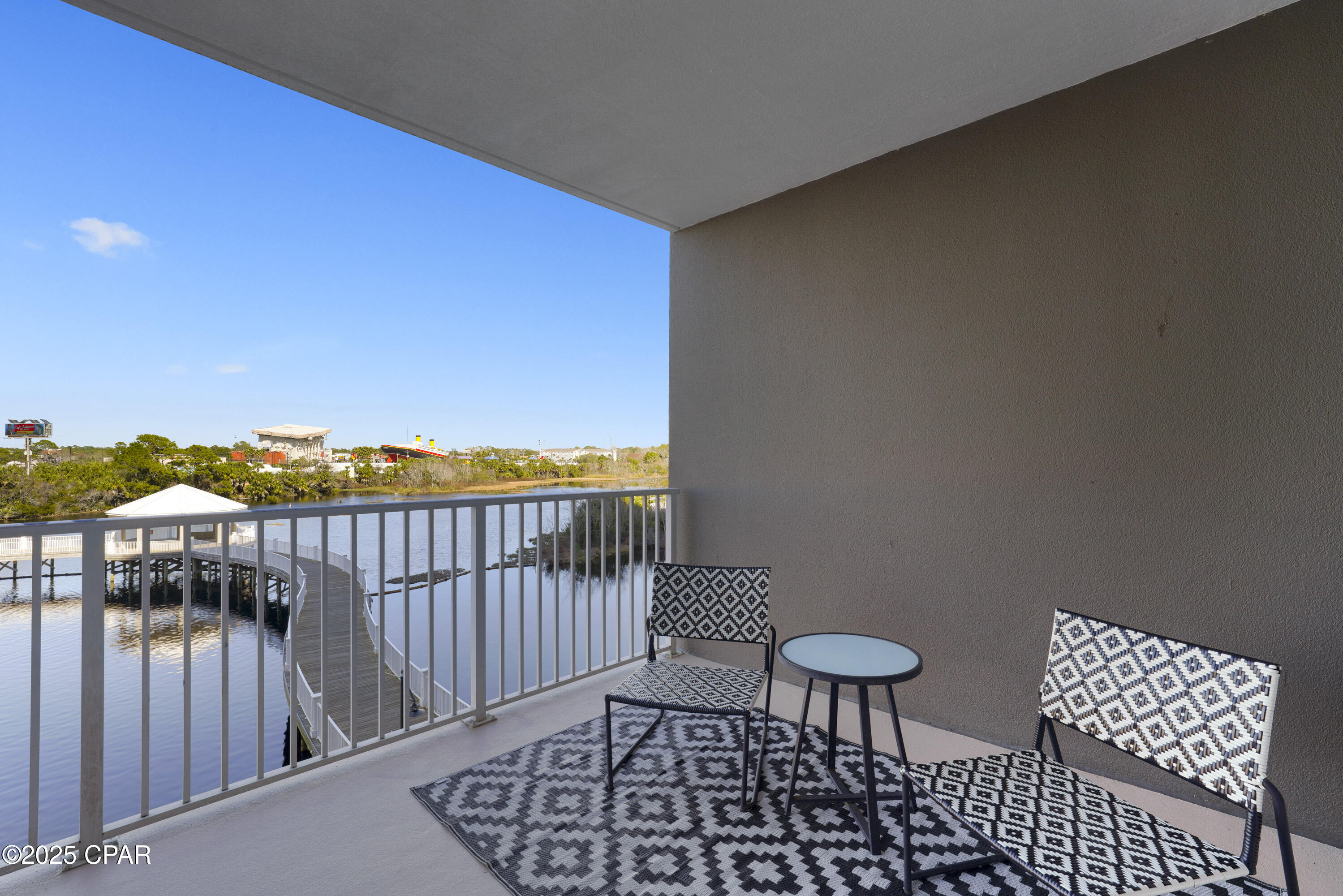 Laketown Wharf - Residential