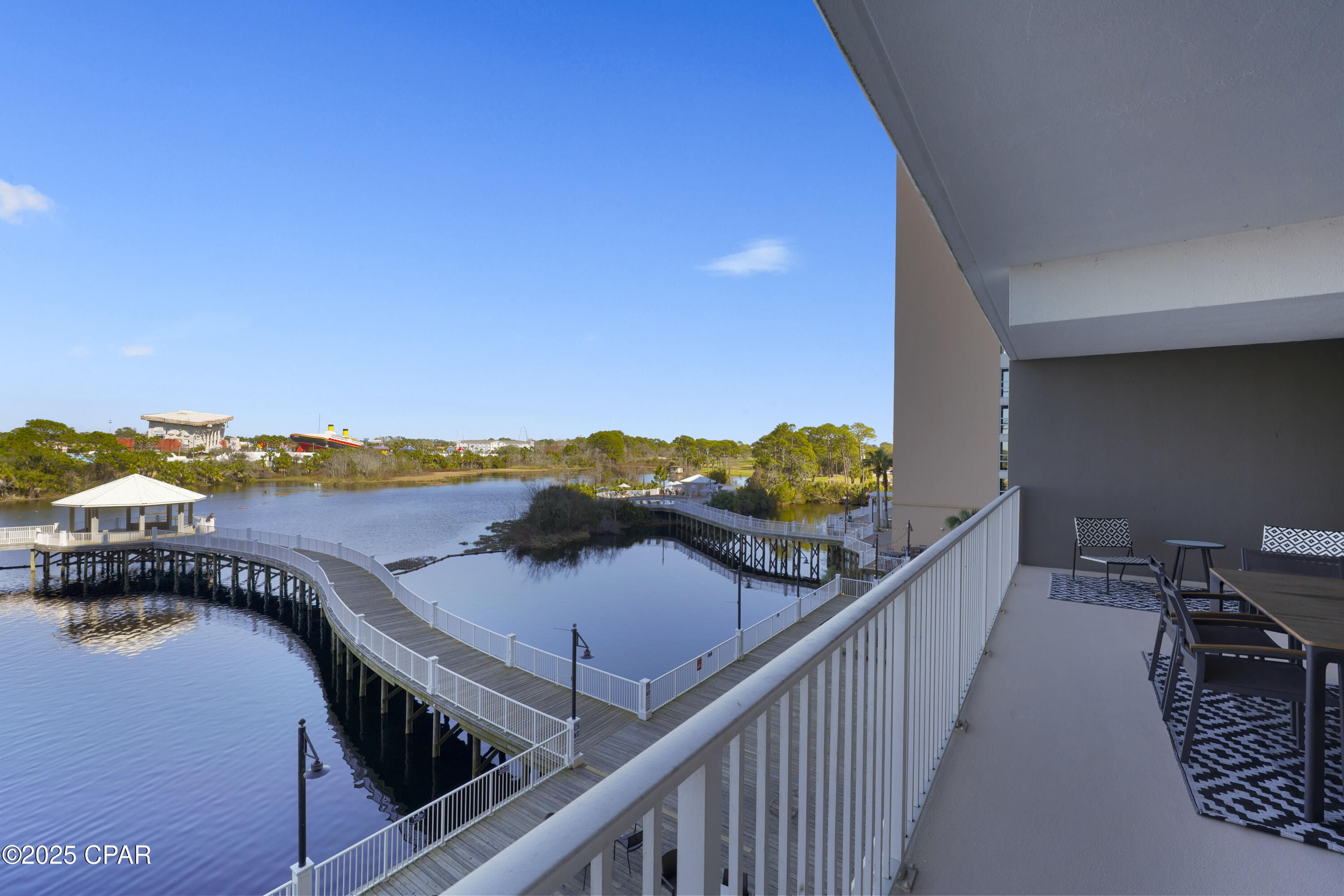 Laketown Wharf - Residential