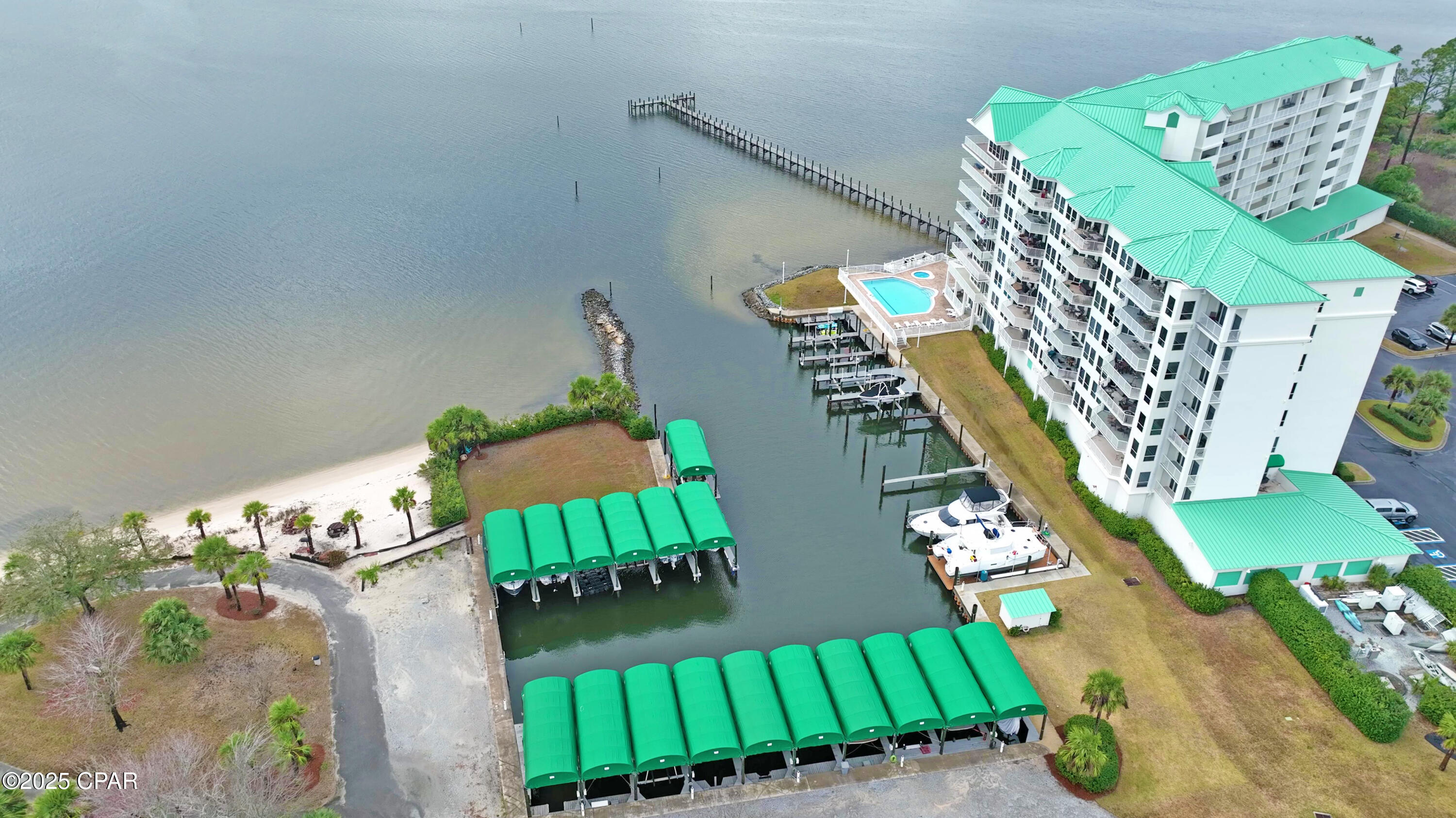 Marina Bay Condo - Residential